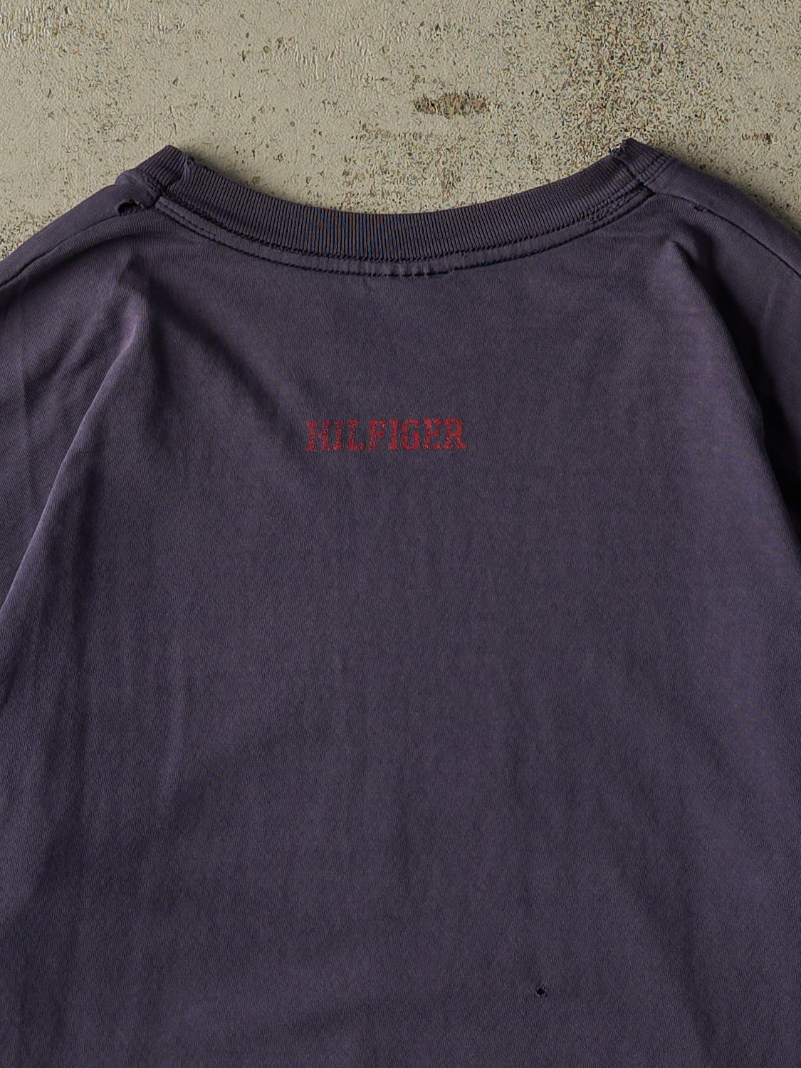 Vintage 90s Navy Blue Tommy Hilfiger Logo Tee (L/XL)
