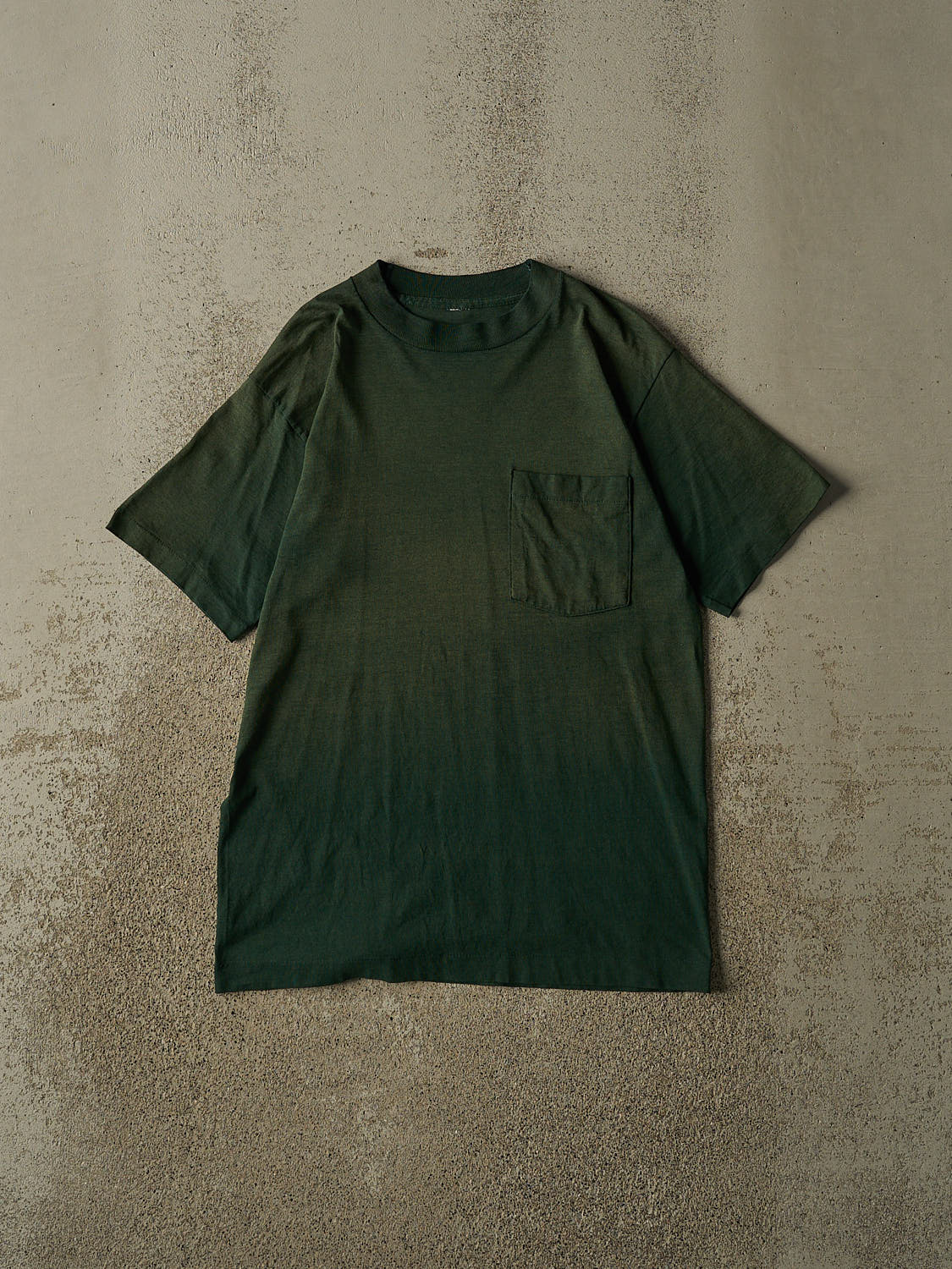 Vintage 80s Sun Faded Green Blank Single Stitch Pocket Tee (S/M)