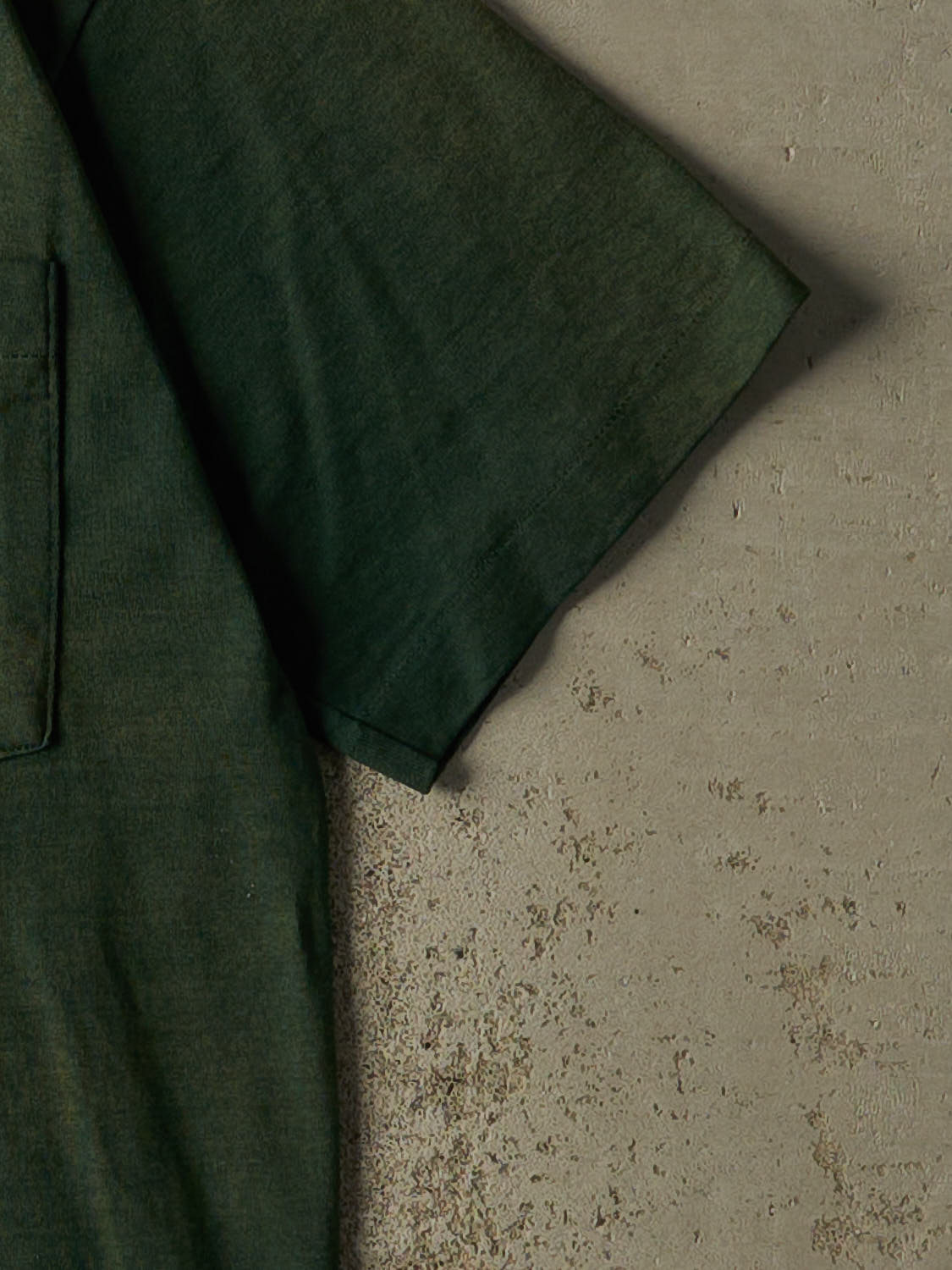 Vintage 80s Sun Faded Green Blank Single Stitch Pocket Tee (S/M)