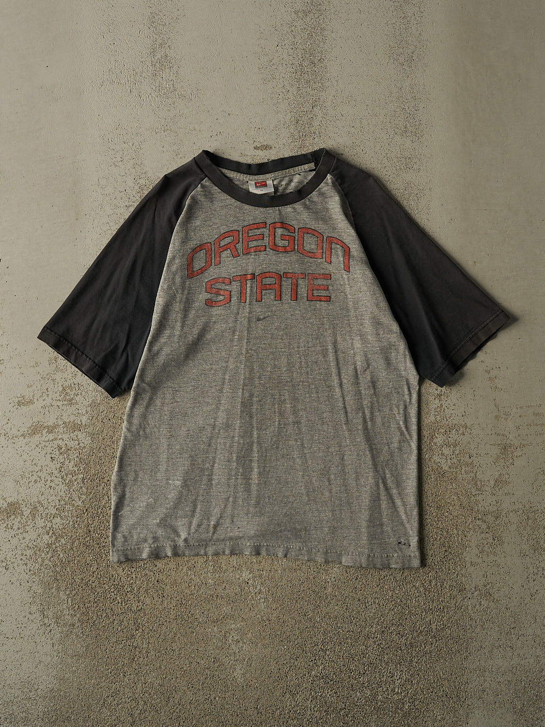 Vintage Y2K Grey Nike x Oregon State University Tee (M/L)