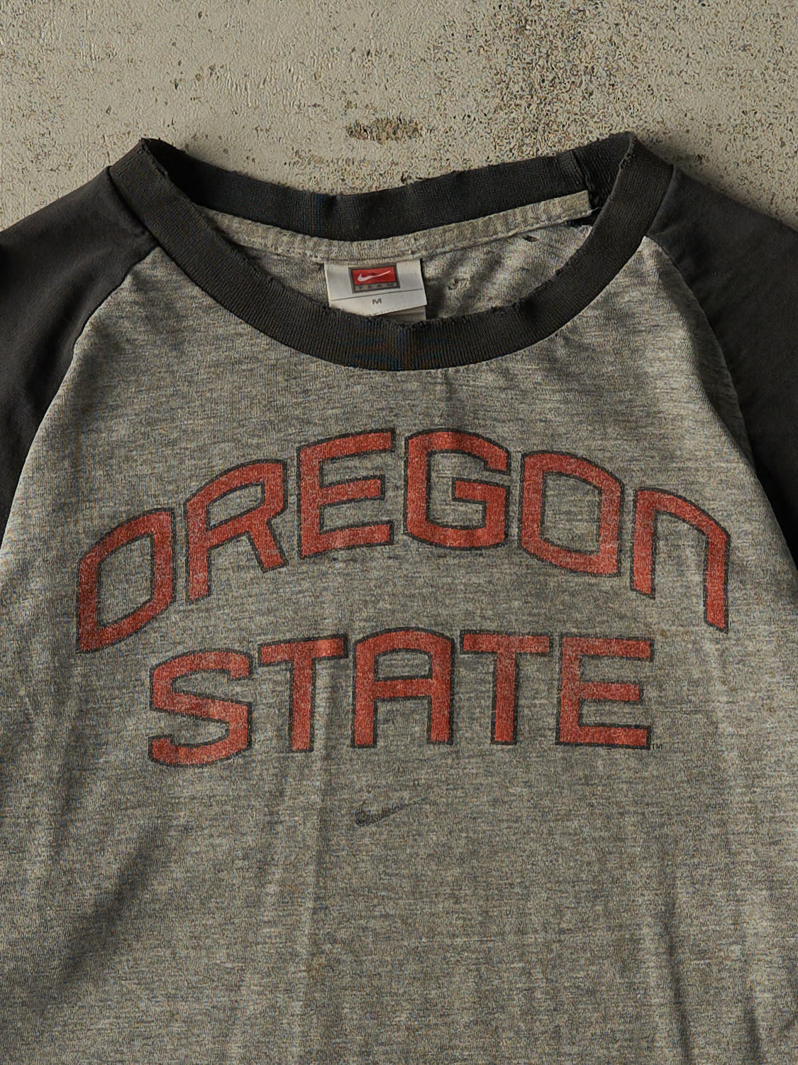 Vintage Y2K Grey Nike x Oregon State University Tee (M/L)