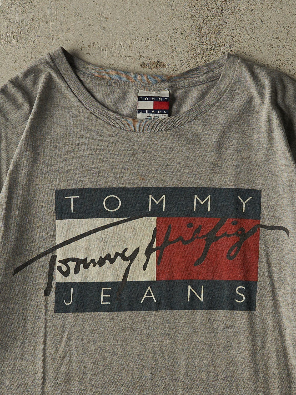 Vintage 90s Grey Tommy Hilfiger Logo Tee (L/XL)