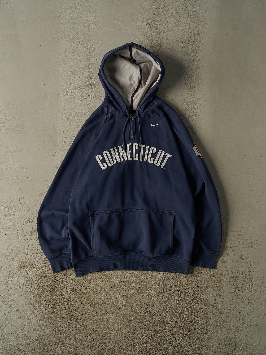 Vintage Y2K Navy Blue University of Connecticut Nike Quarter Zip Hoodie (L)