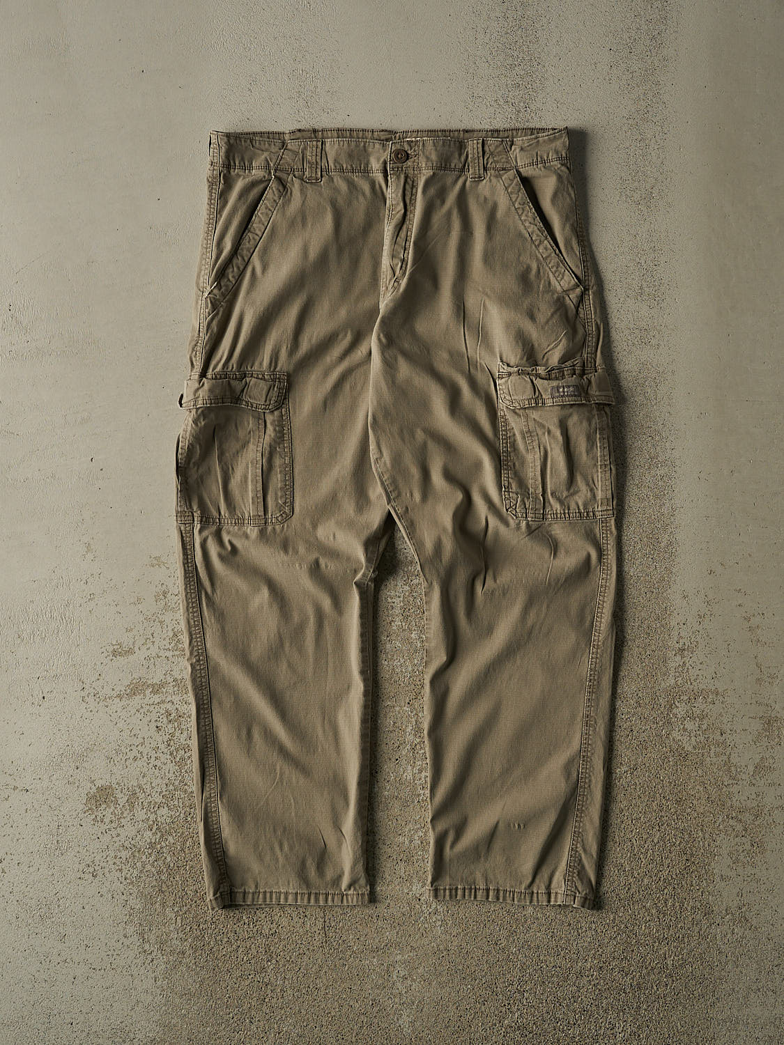 Vintage Y2K Beige Wrangler Lightweight Cargo Pants (36x28.5)