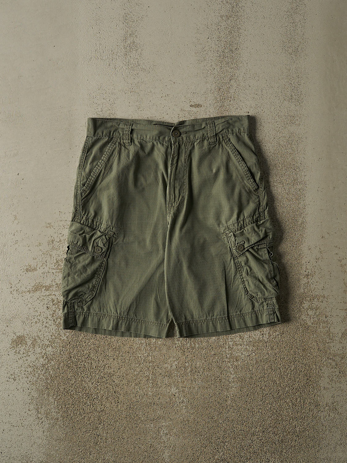 Vintage Y2K Green Calvin Klein Cargo Shorts (32x11)