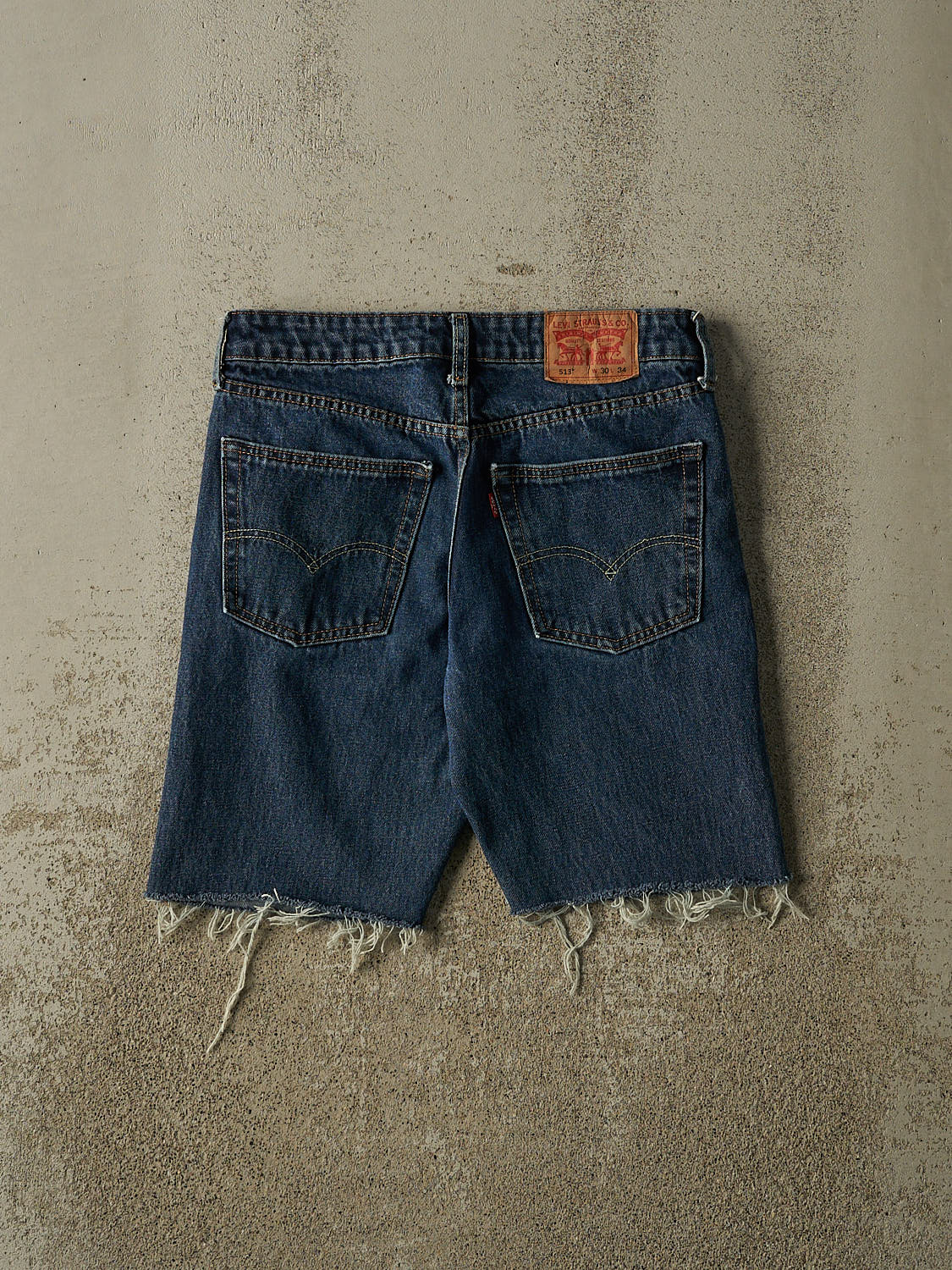 Vintage Y2K Dark Wash Levi's 513 Cut Off Jean Shorts (32x9)
