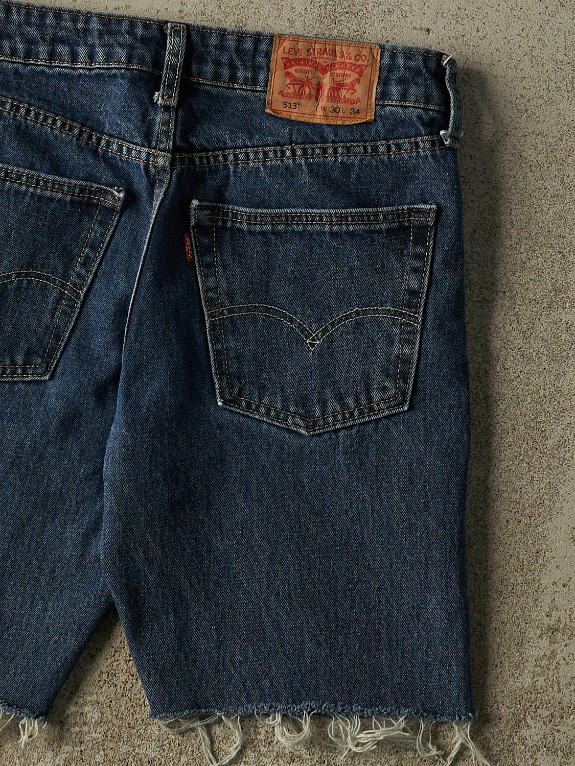 Vintage Y2K Dark Wash Levi's 513 Cut Off Jean Shorts (32x9)