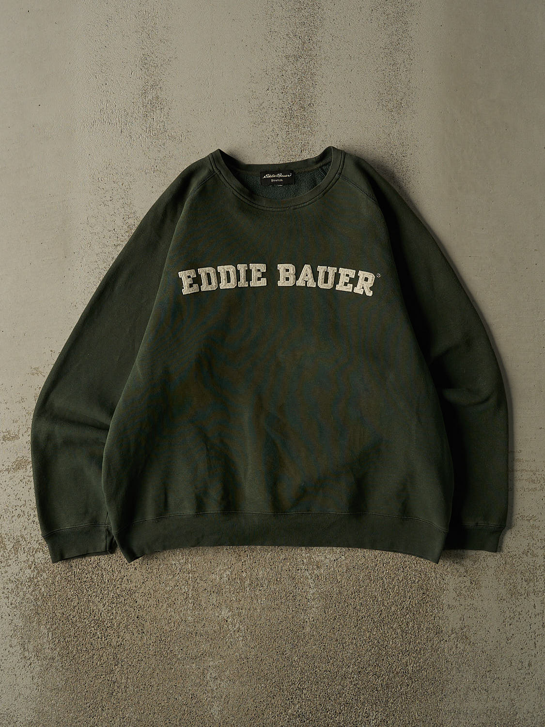Vintage Y2K Green Eddie Bauer Embroidered Crewneck (L/XL)