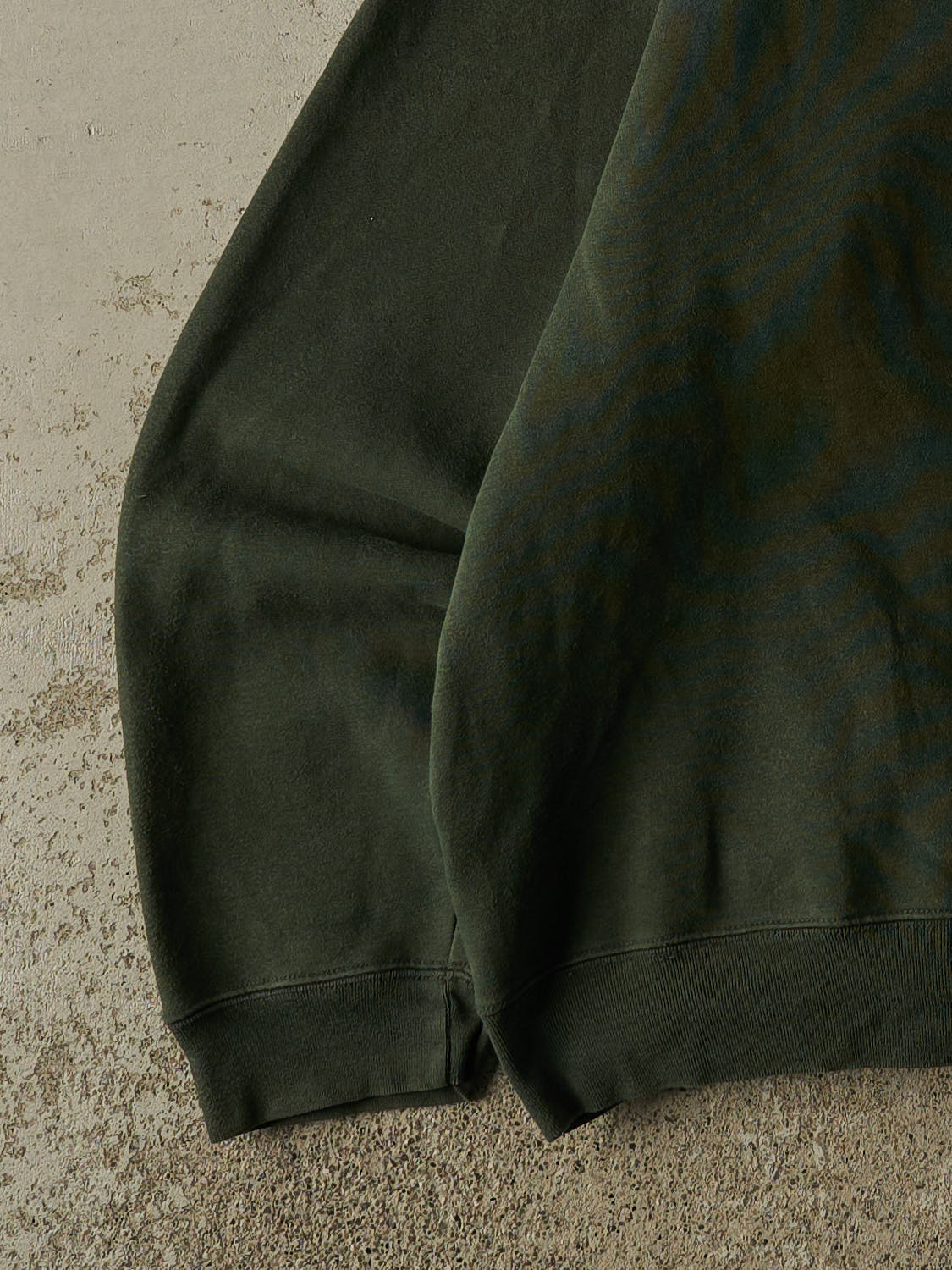 Vintage Y2K Green Eddie Bauer Embroidered Crewneck (L/XL)