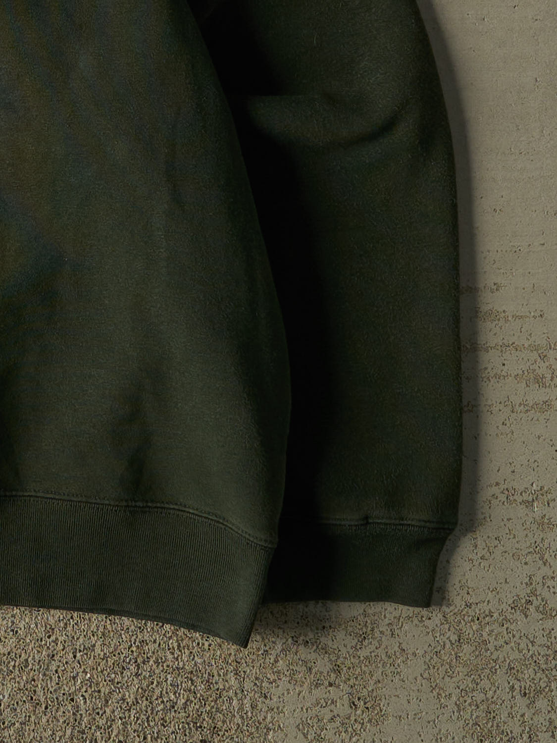 Vintage Y2K Green Eddie Bauer Embroidered Crewneck (L/XL)