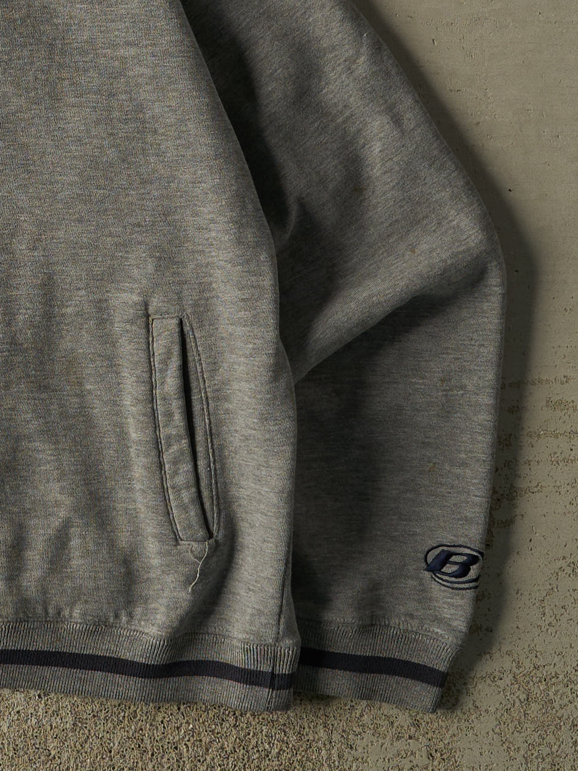 Vintage 90s Grey Boca Embroidered Zip Up Hoodie (S/M)