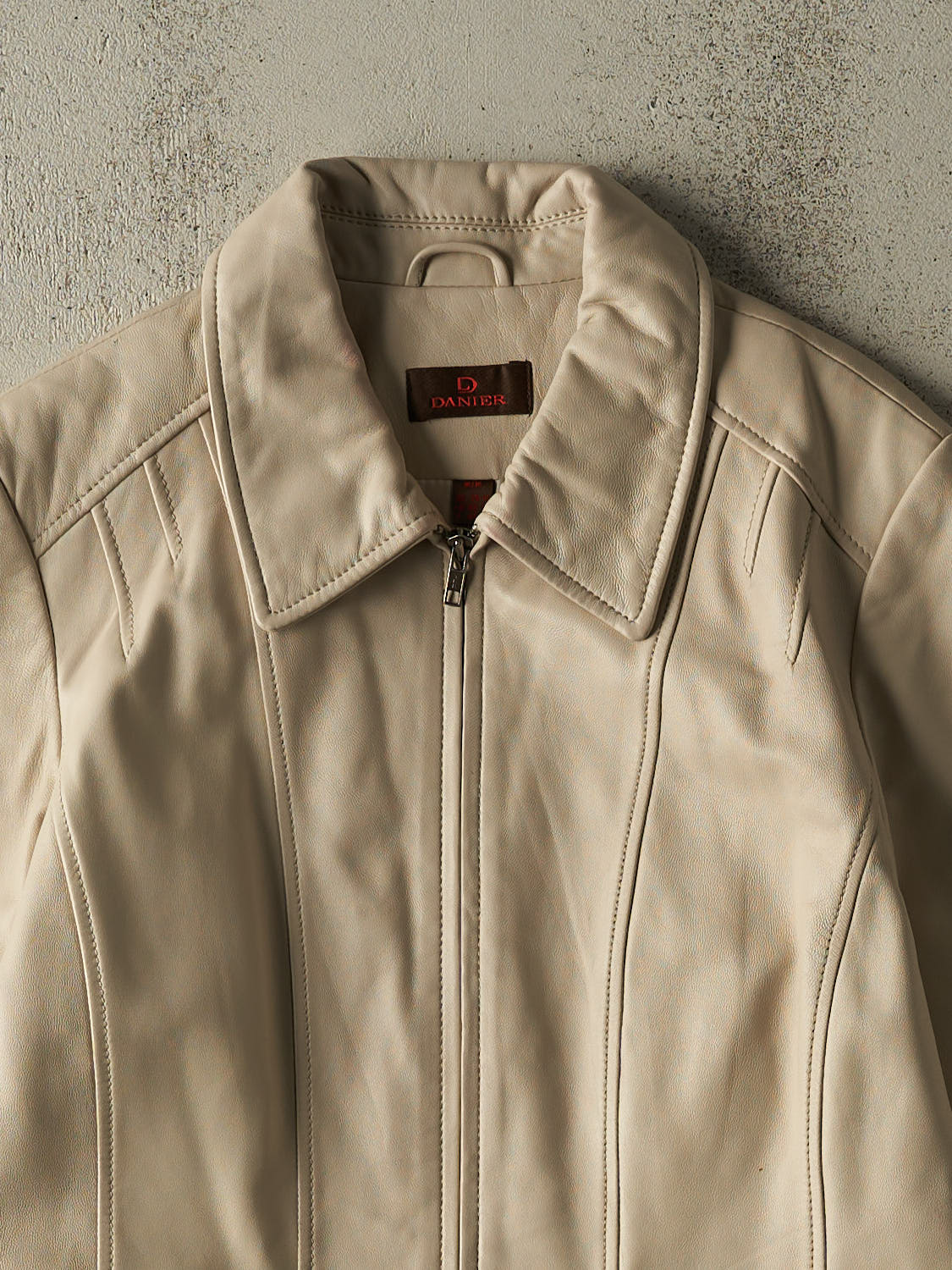 Vintage Y2K Beige Danier Soft Trench Leather Jacket (S/M)