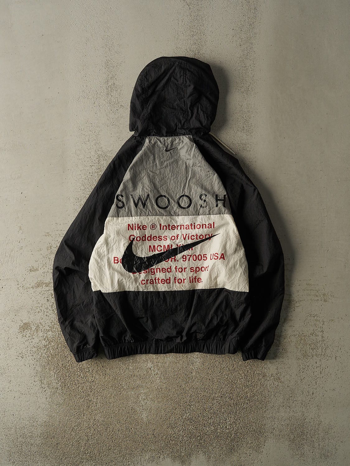 Vintage Y2K Black Nike Zip Up Windbreaker Jacket (M/L)