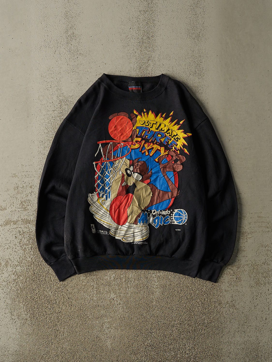 Vintage 93' Black Orlando Magic x Looney Tunes Crewneck (M)