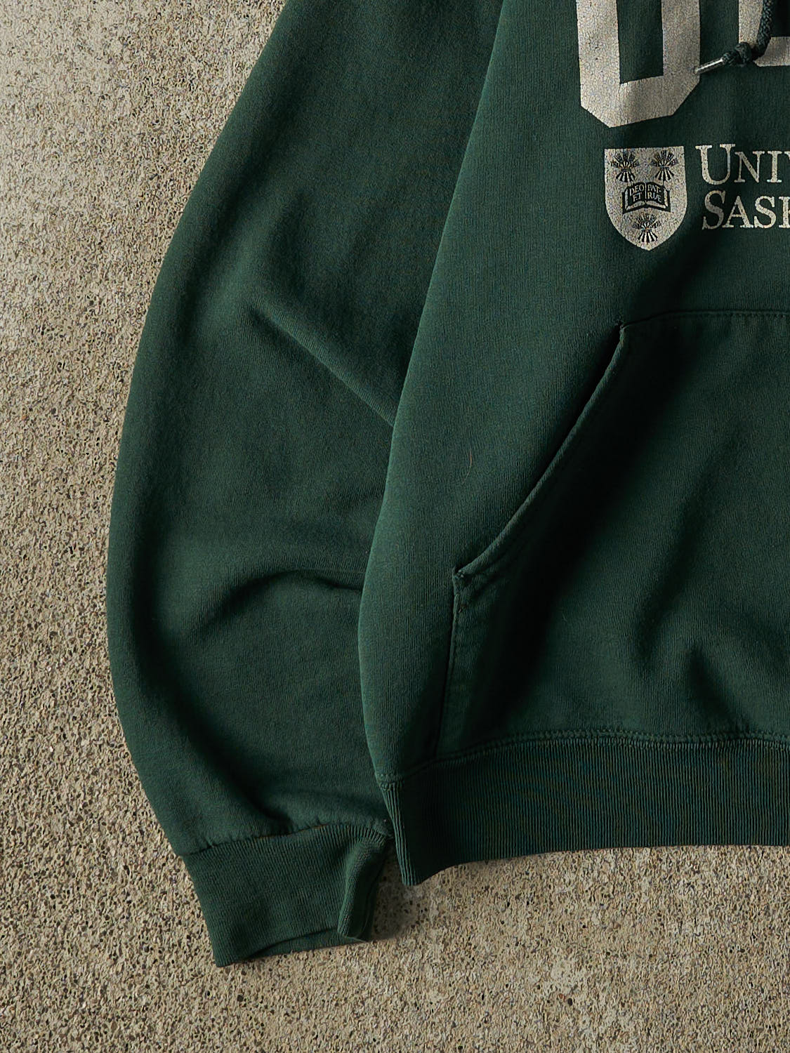 Vintage 90s Green University of Saskatchewan Hoodie (XXS/XS)