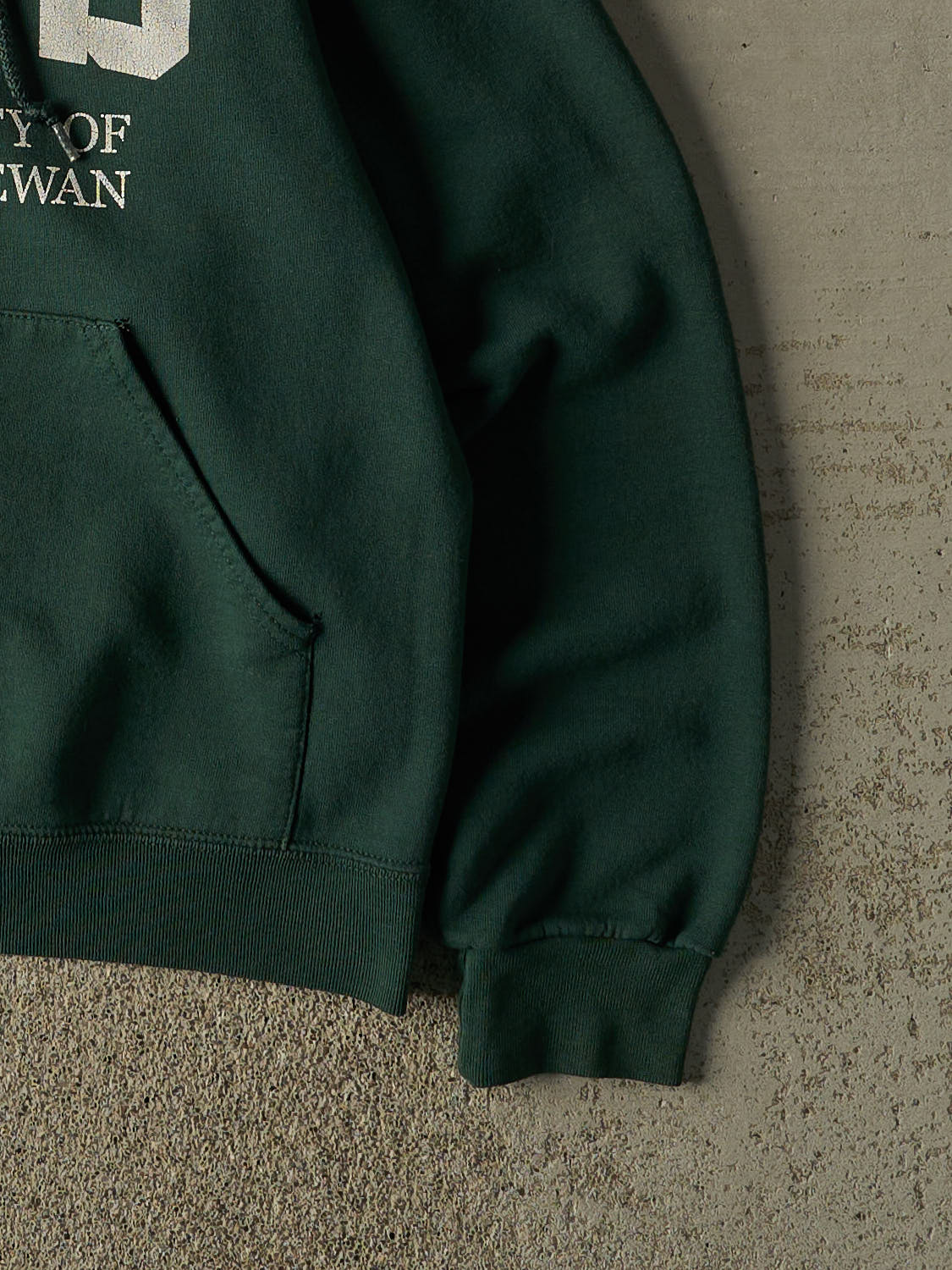 Vintage 90s Green University of Saskatchewan Hoodie (XXS/XS)