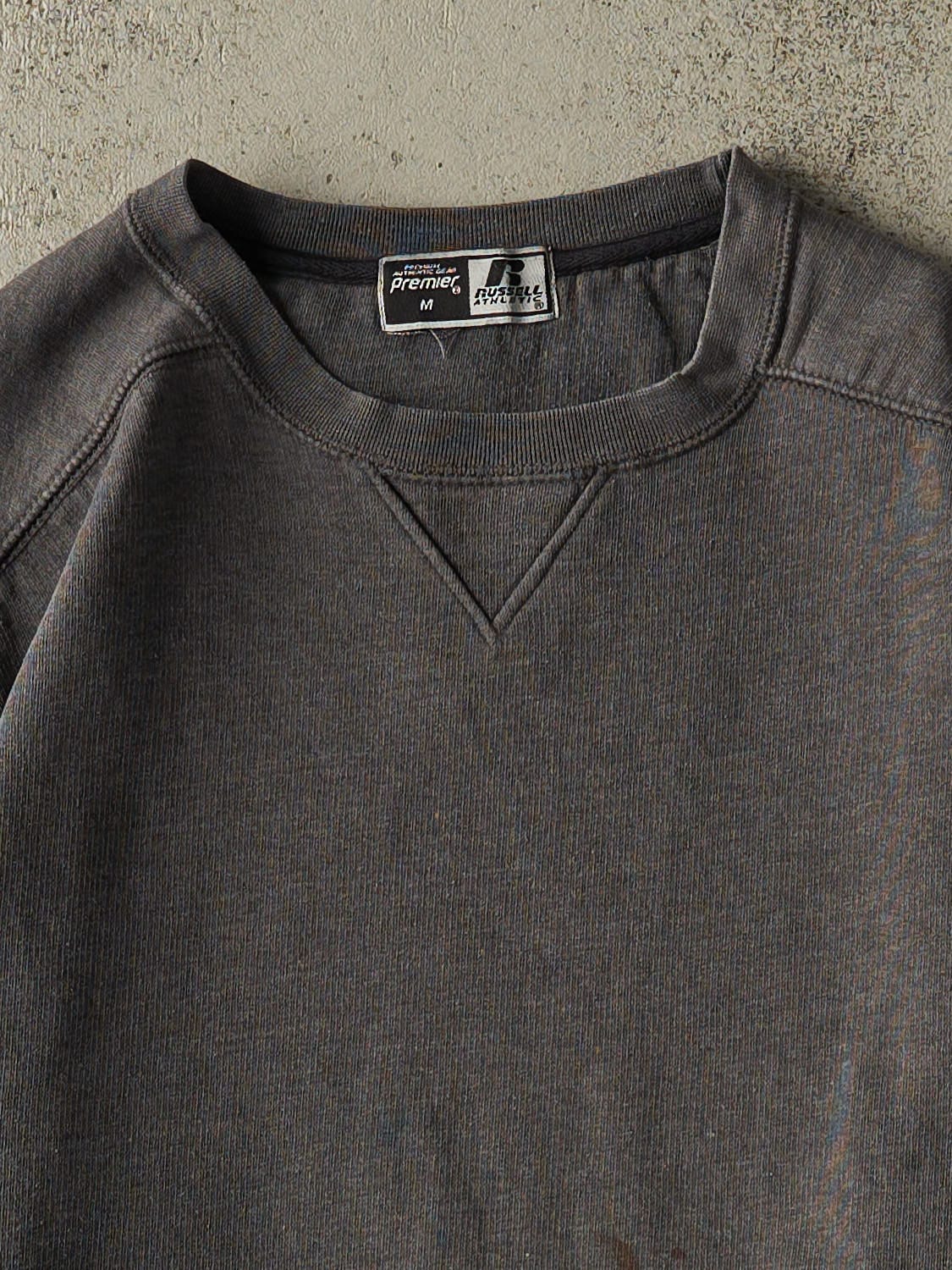 Vintage Y2K Charcoal Grey Russell Athletic Blank Crewneck (M)