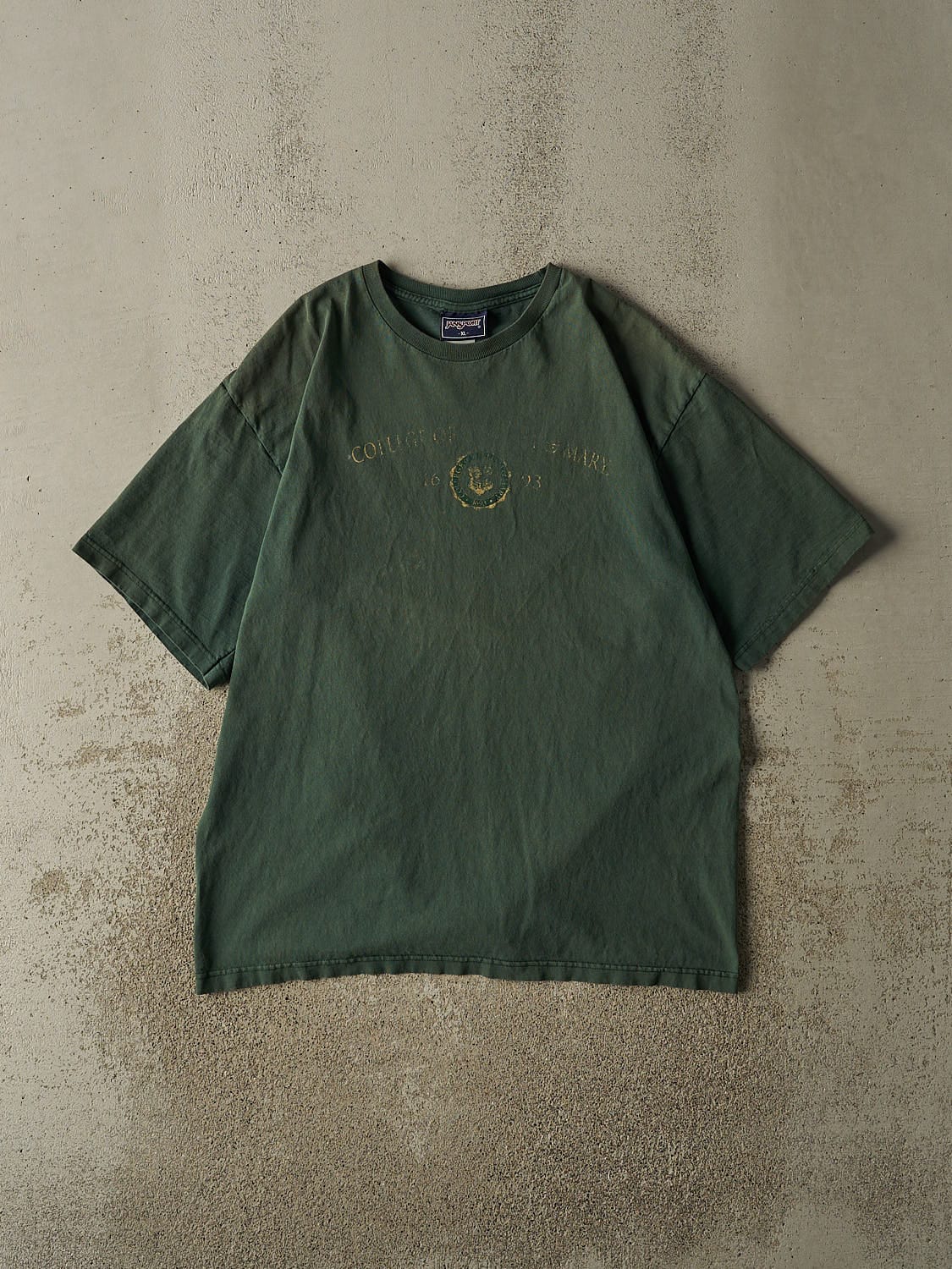 Vintage 90s Sun Faded Green College of William & Mary Tee (XL)