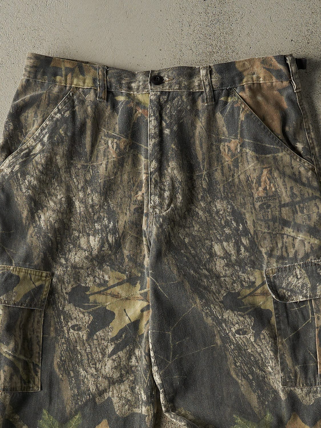 Vintage 90s Camo Mossy Oak Cargo Pants (33x31)