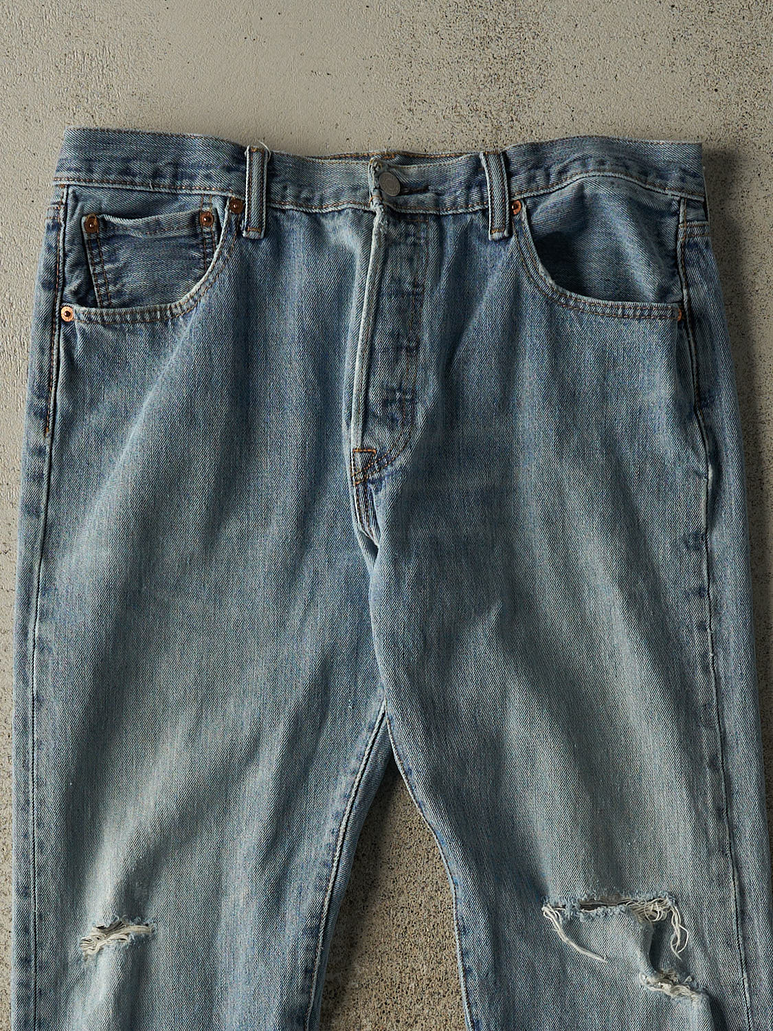 Vintage 90s Light Wash Levi's 501 Jeans (34x29.5)