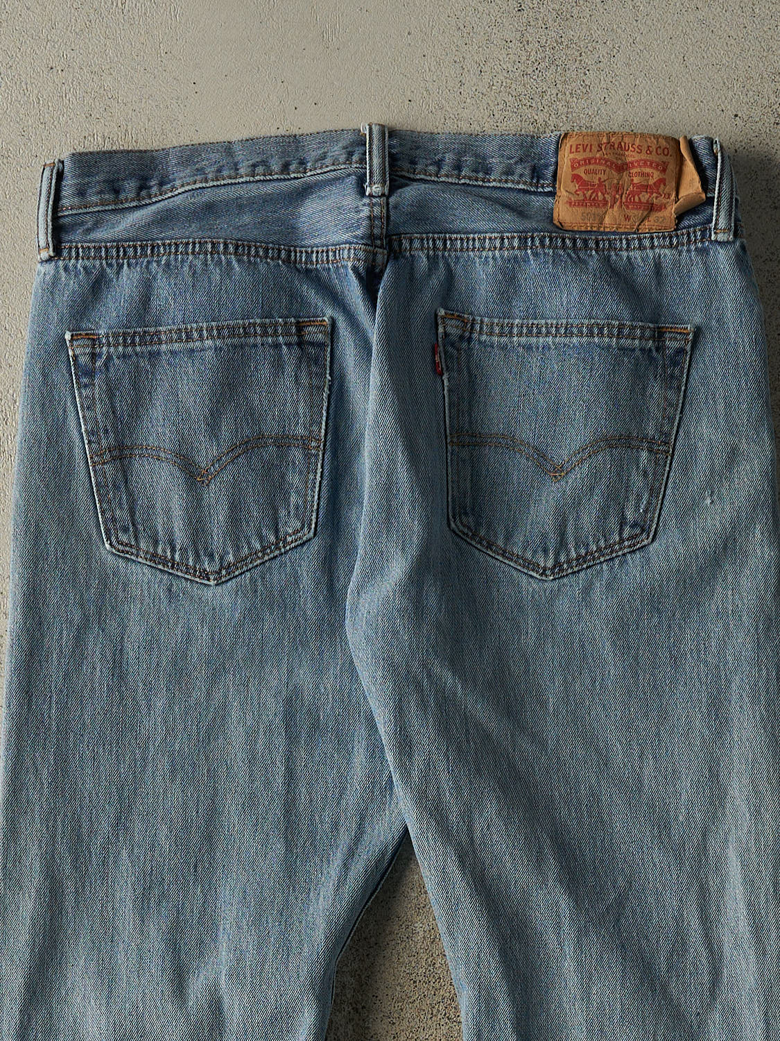 Vintage 90s Light Wash Levi's 501 Jeans (34x29.5)