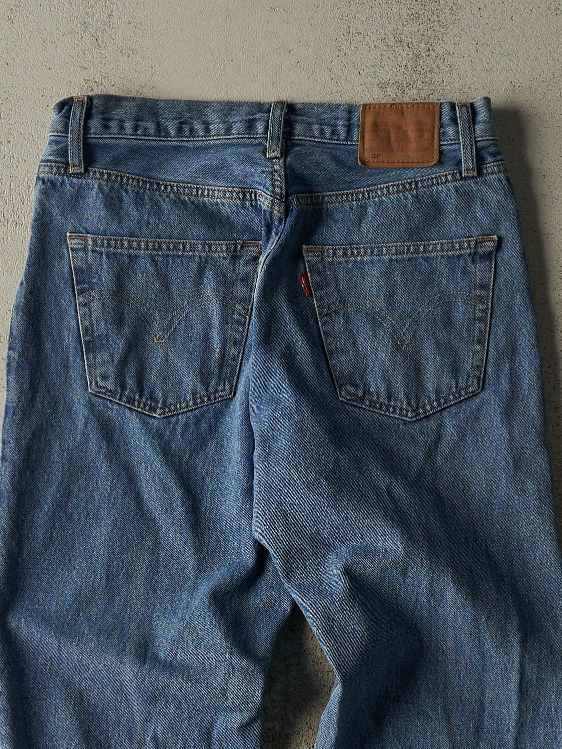 Vintage Y2K Mid Wash Levi's 501 Jeans (29x29.5)