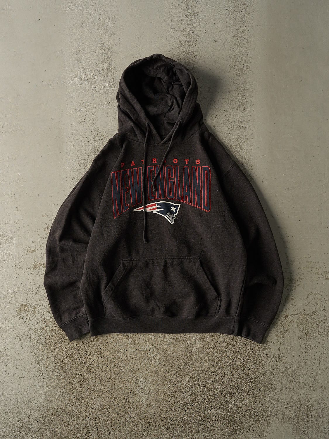 Vintage Y2K Charcoal Grey New England Patriots Hoodie (L)