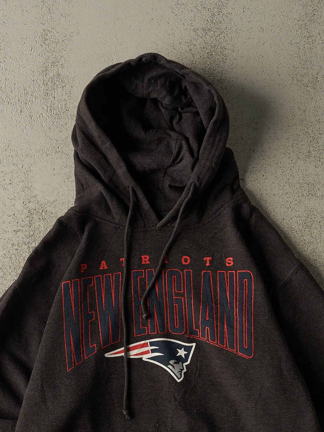 Vintage Y2K Charcoal Grey New England Patriots Hoodie (L)