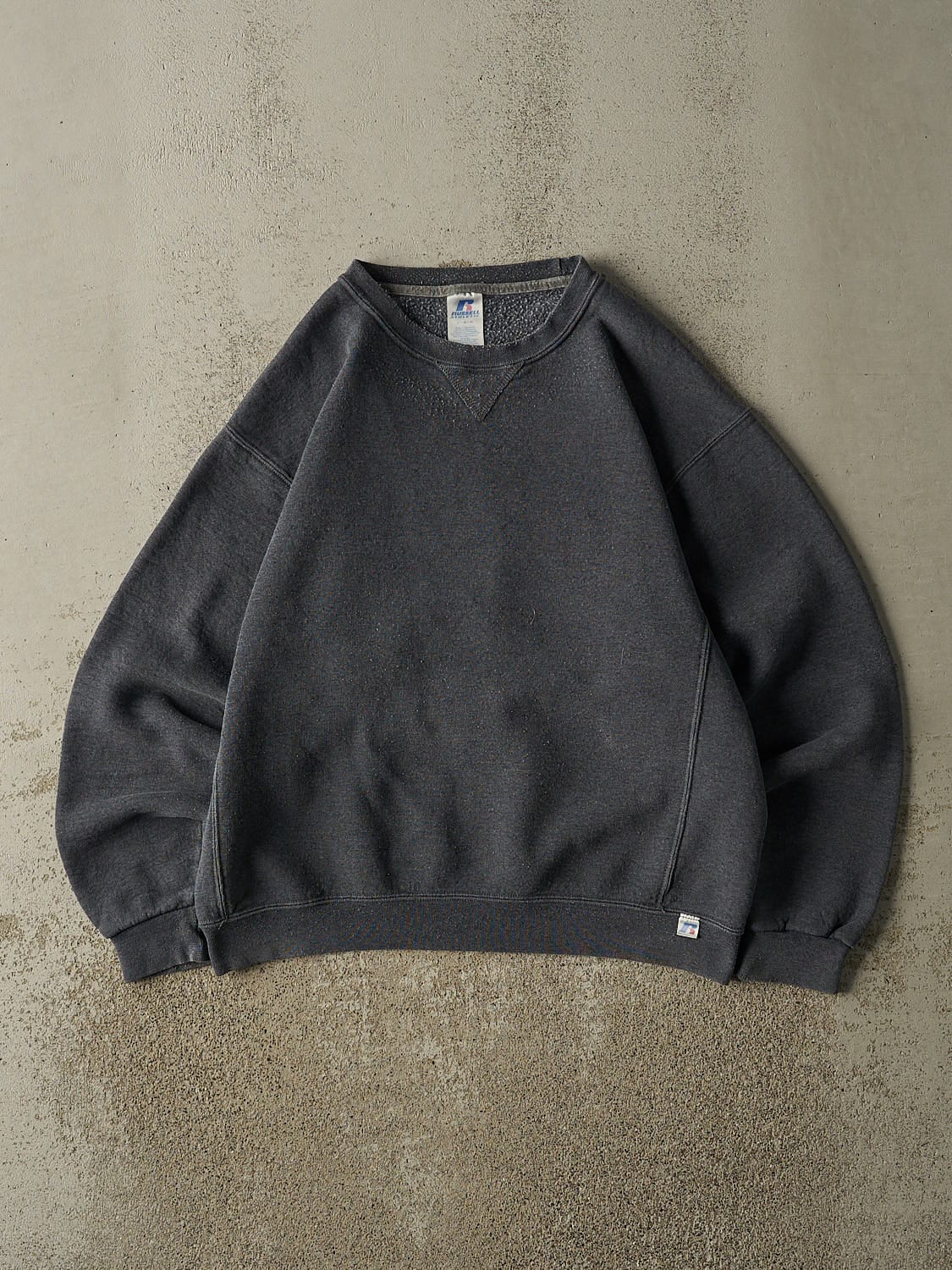 Vintage Y2K Charcoal Grey Russell Athletic Blank Crewneck (M/L)
