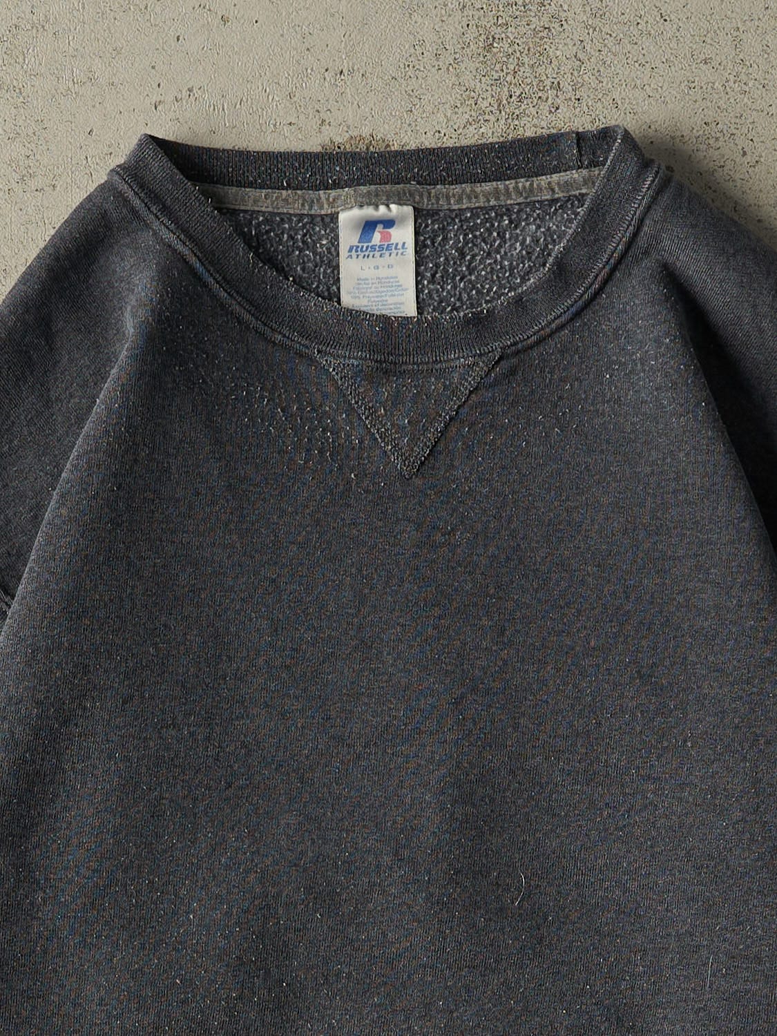 Vintage Y2K Charcoal Grey Russell Athletic Blank Crewneck (M/L)