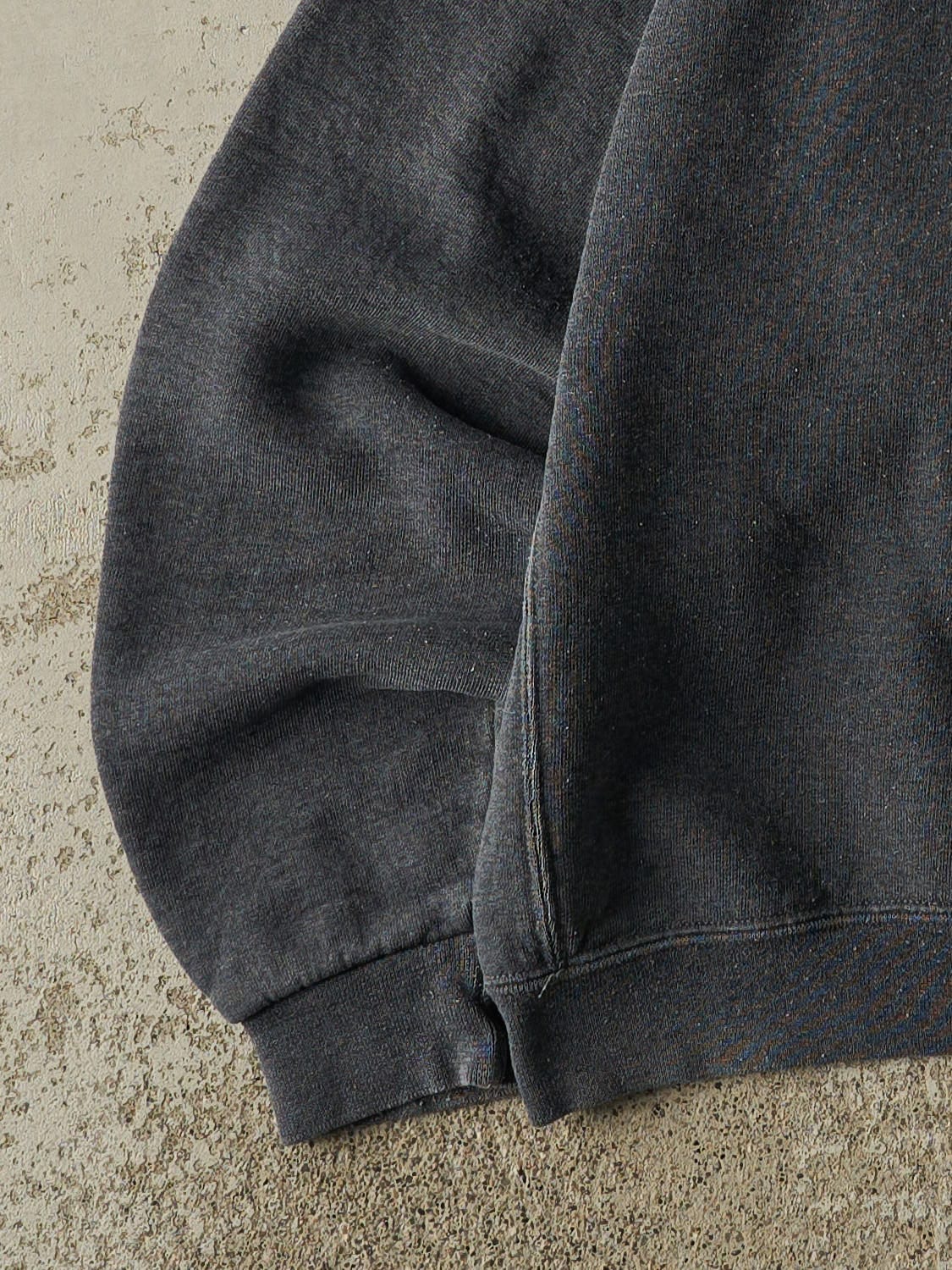 Vintage Y2K Charcoal Grey Russell Athletic Blank Crewneck (M/L)