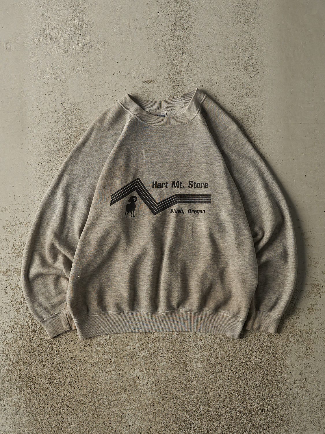 Vintage 80s Grey Hart Mountain Store Crewneck (XS/S)