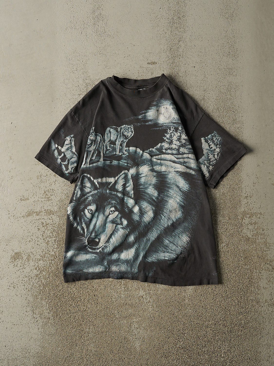 Vintage 90s Faded Black Wolf Tee (S/M)
