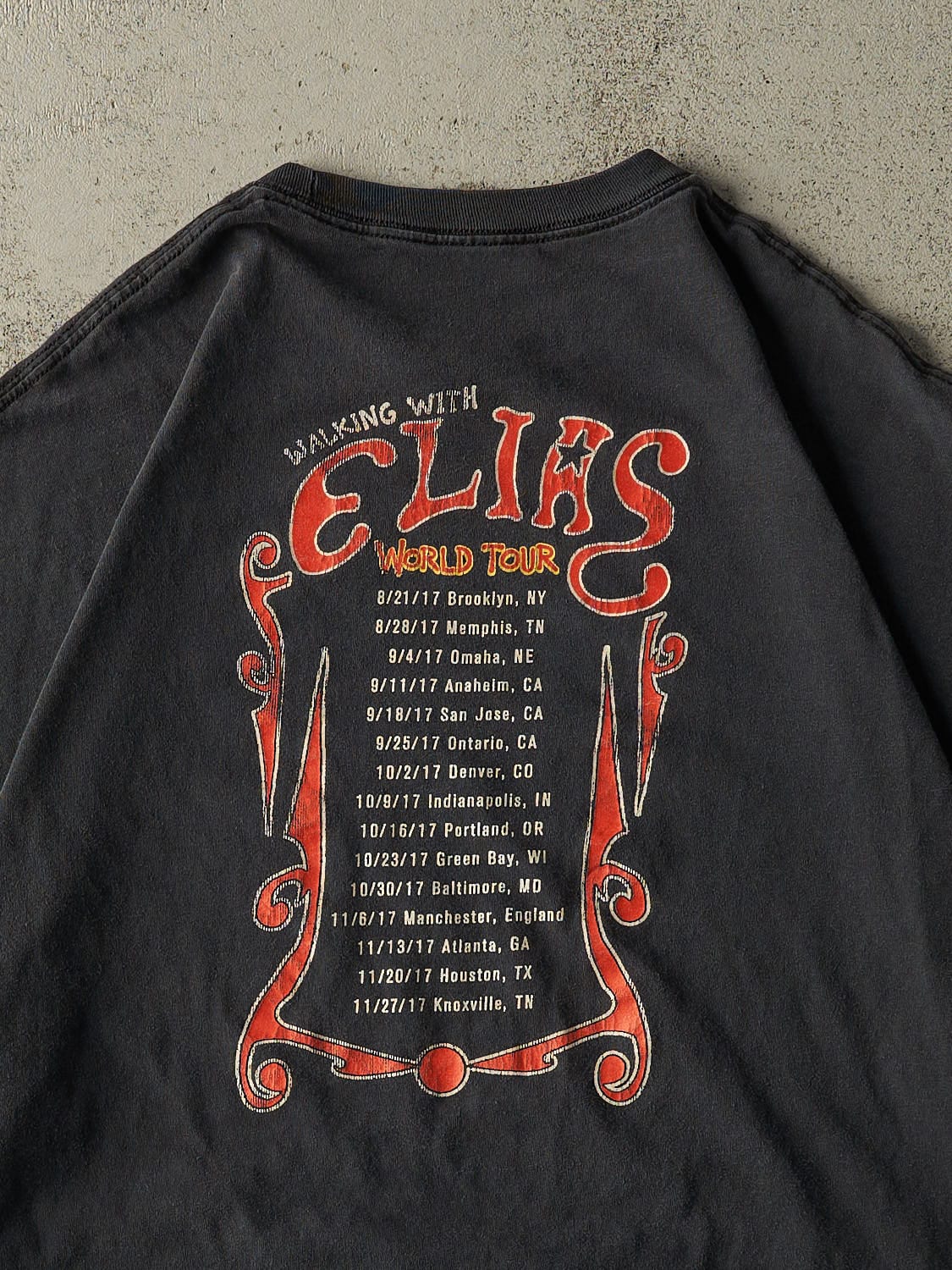 Vintage Y2K Black WWE Walking With Elias Tee (XL/XXL)