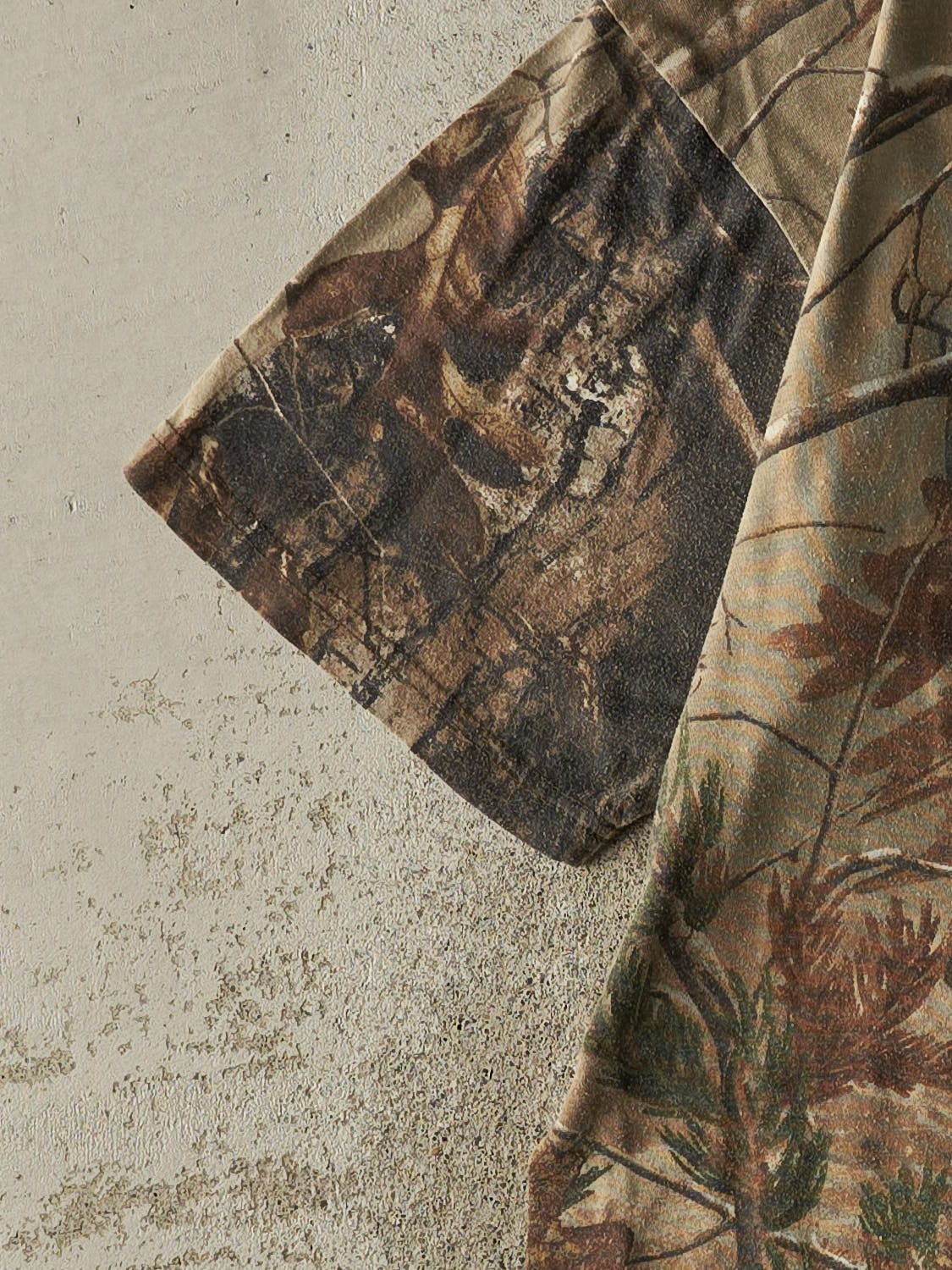 Vintage Y2K Camo Realtree x Cabelas Tee (L)