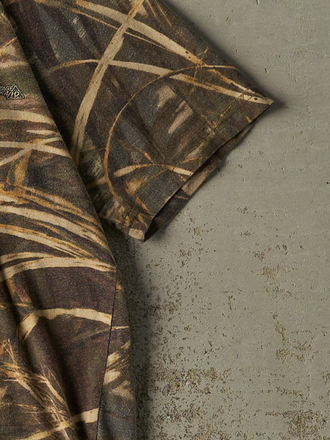 Vintage Y2K Camo Advantage x Cabelas Tee (L/XL)