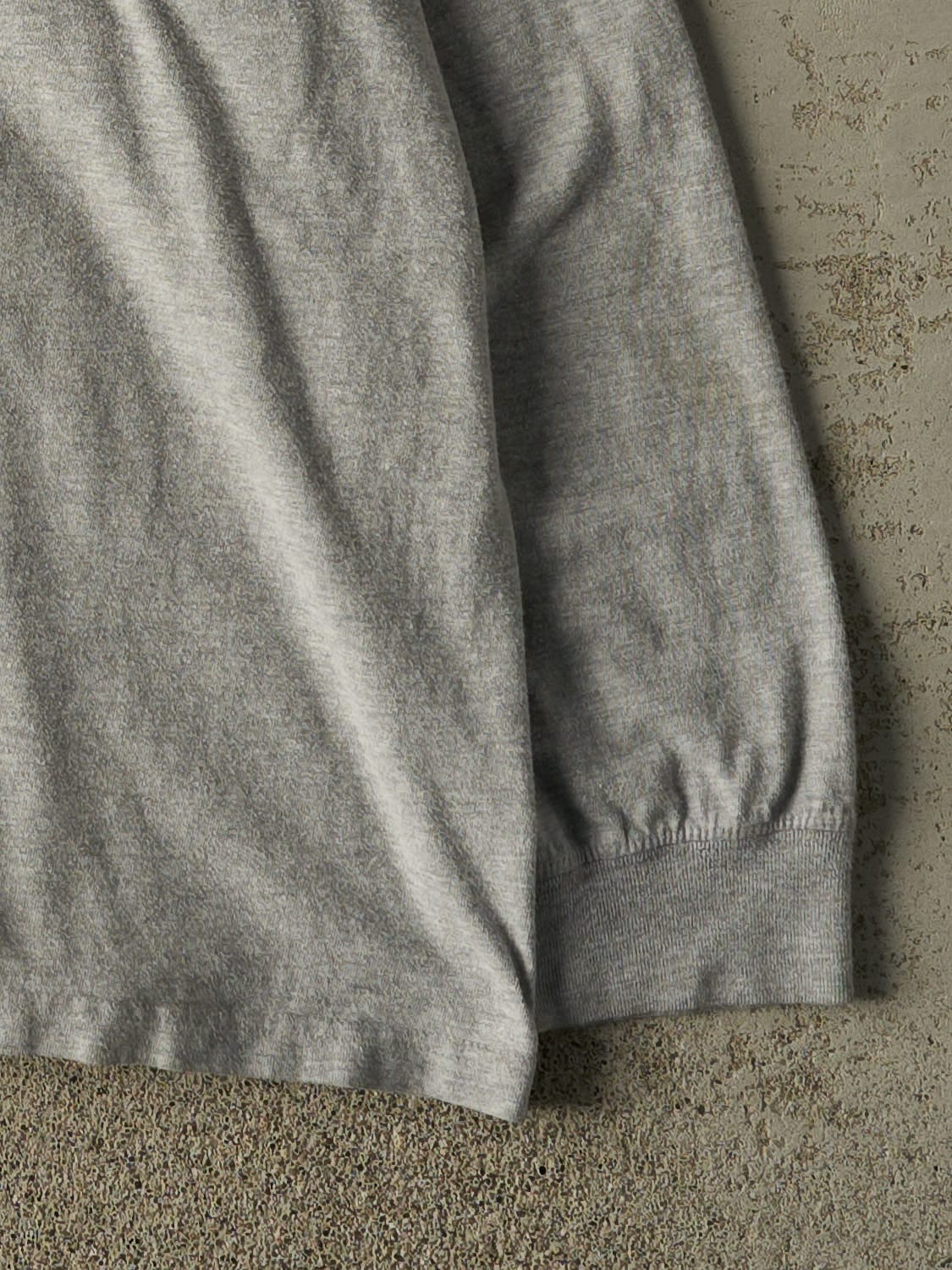 Vintage Y2K Grey Tommy Hilfiger Long Sleeve (XL/XXL)