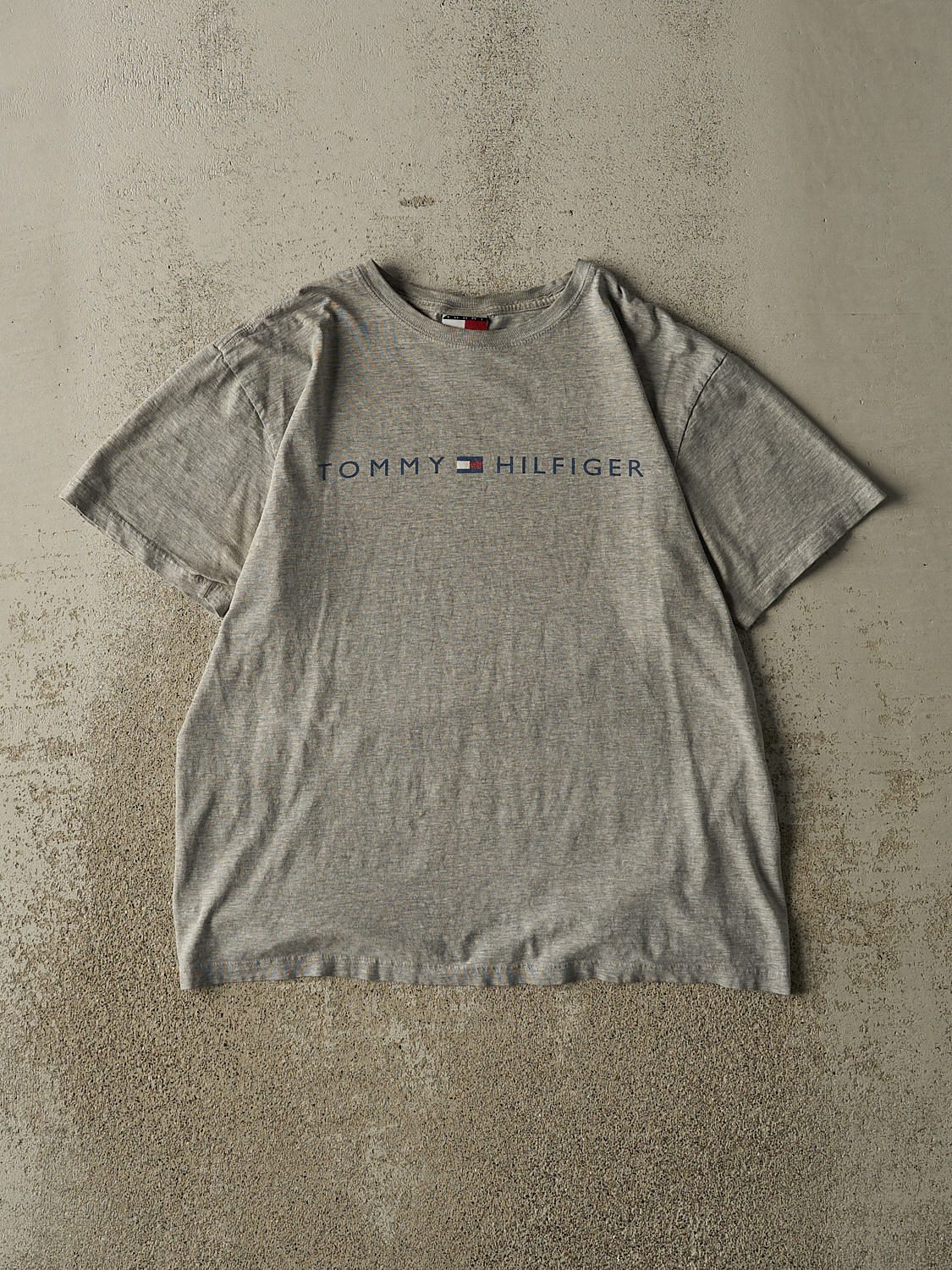 Vintage 90s Grey Tommy Hilfiger Tee (M)