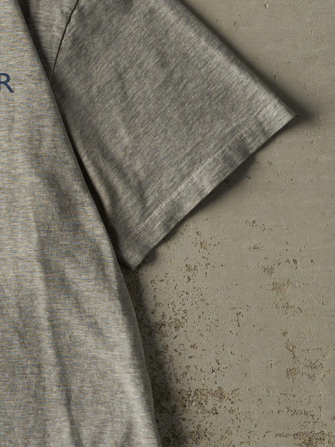 Vintage 90s Grey Tommy Hilfiger Tee (M)