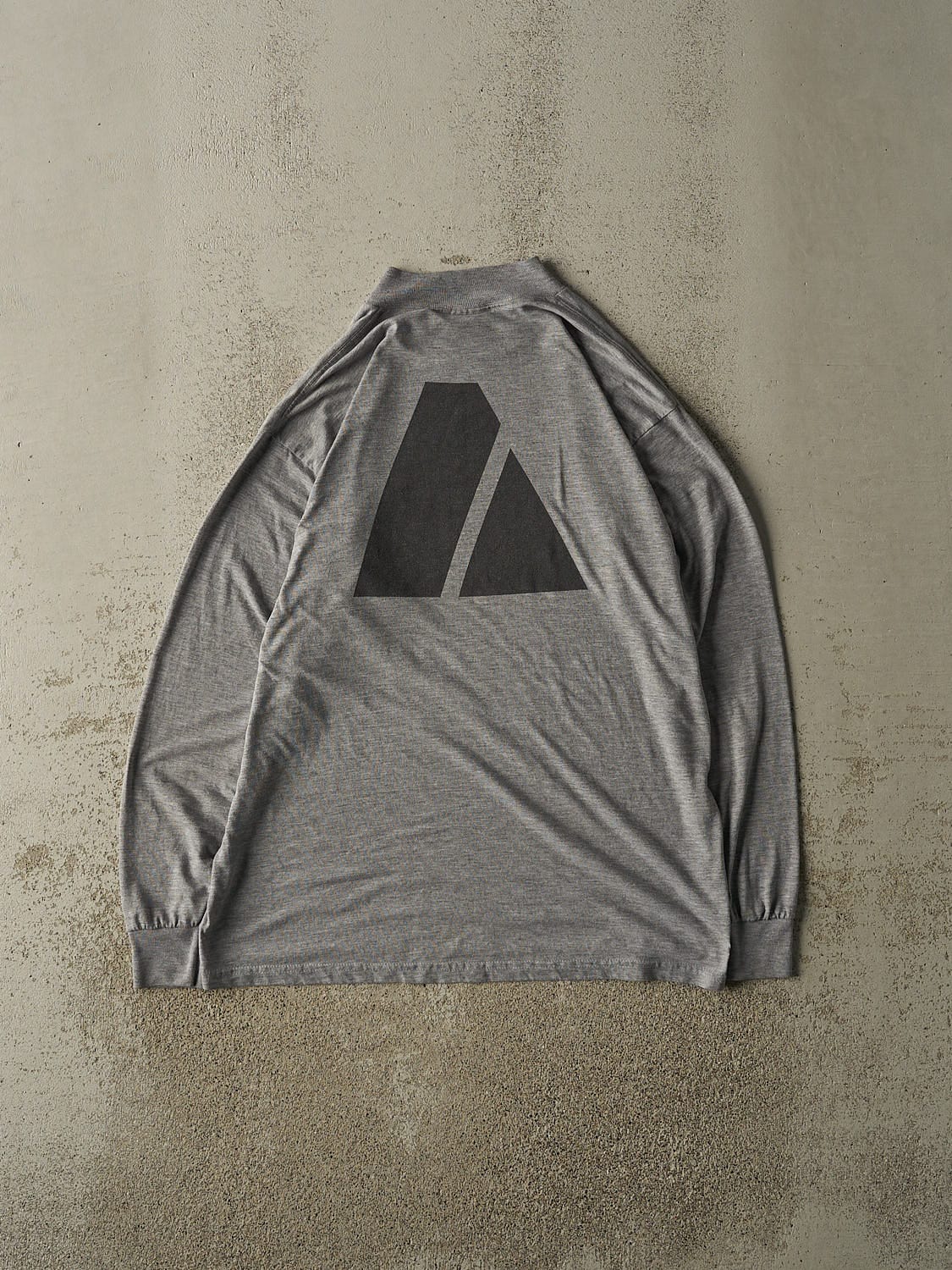 Vintage 90s Grey US Army Long Sleeve (L/XL)
