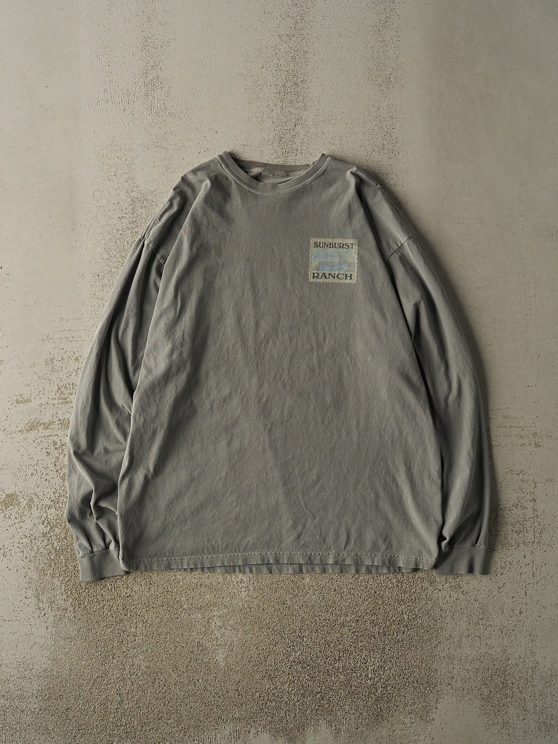 Vintage Y2K Grey Sunburst Ranch Long Sleeve (L/XL)