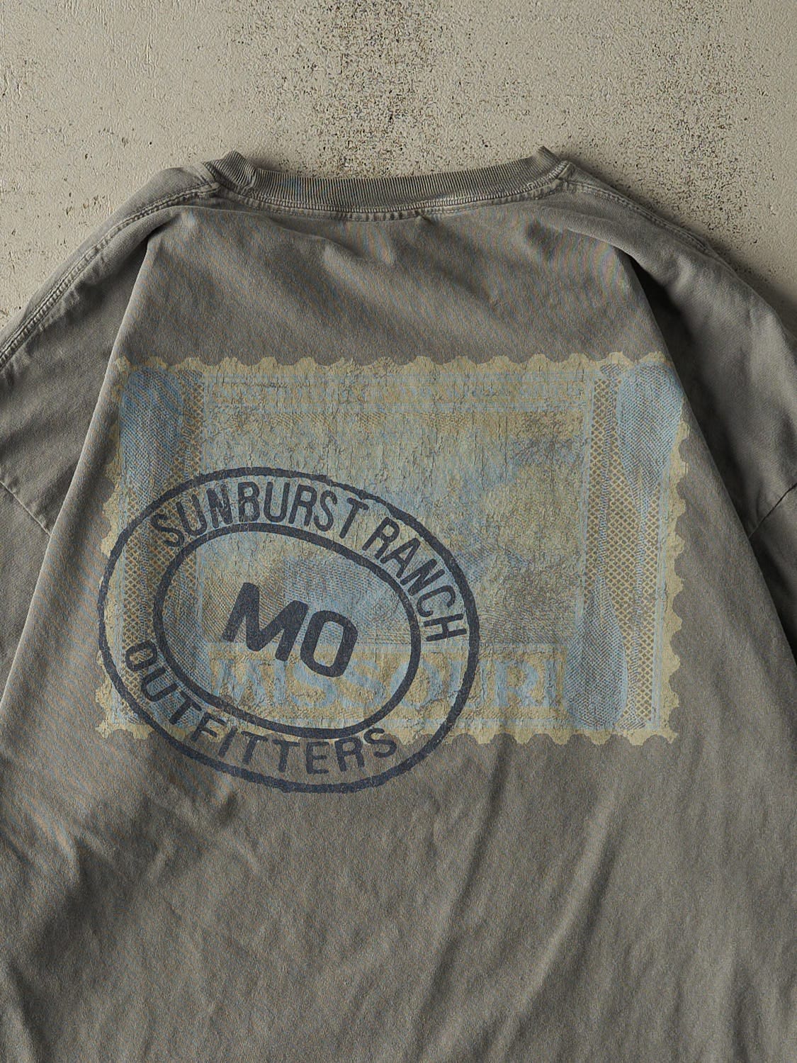 Vintage Y2K Grey Sunburst Ranch Long Sleeve (L/XL)