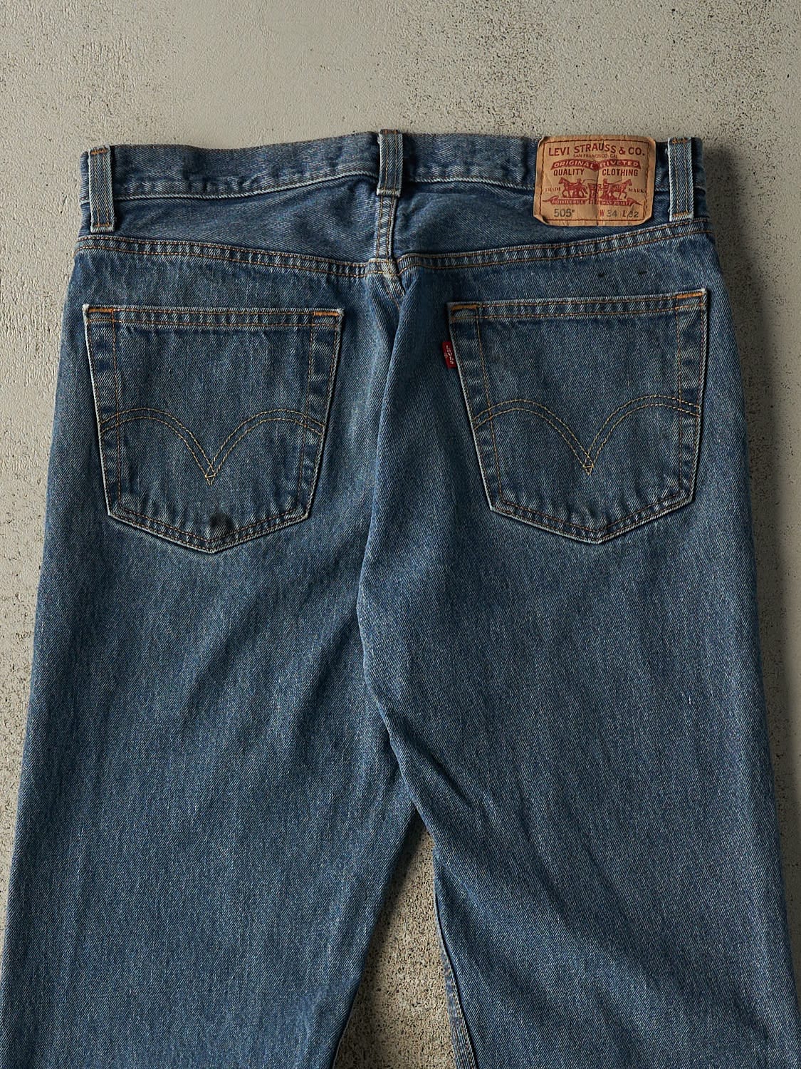 Vintage Y2K Dark Wash Levi's 505 Jeans (34x31)