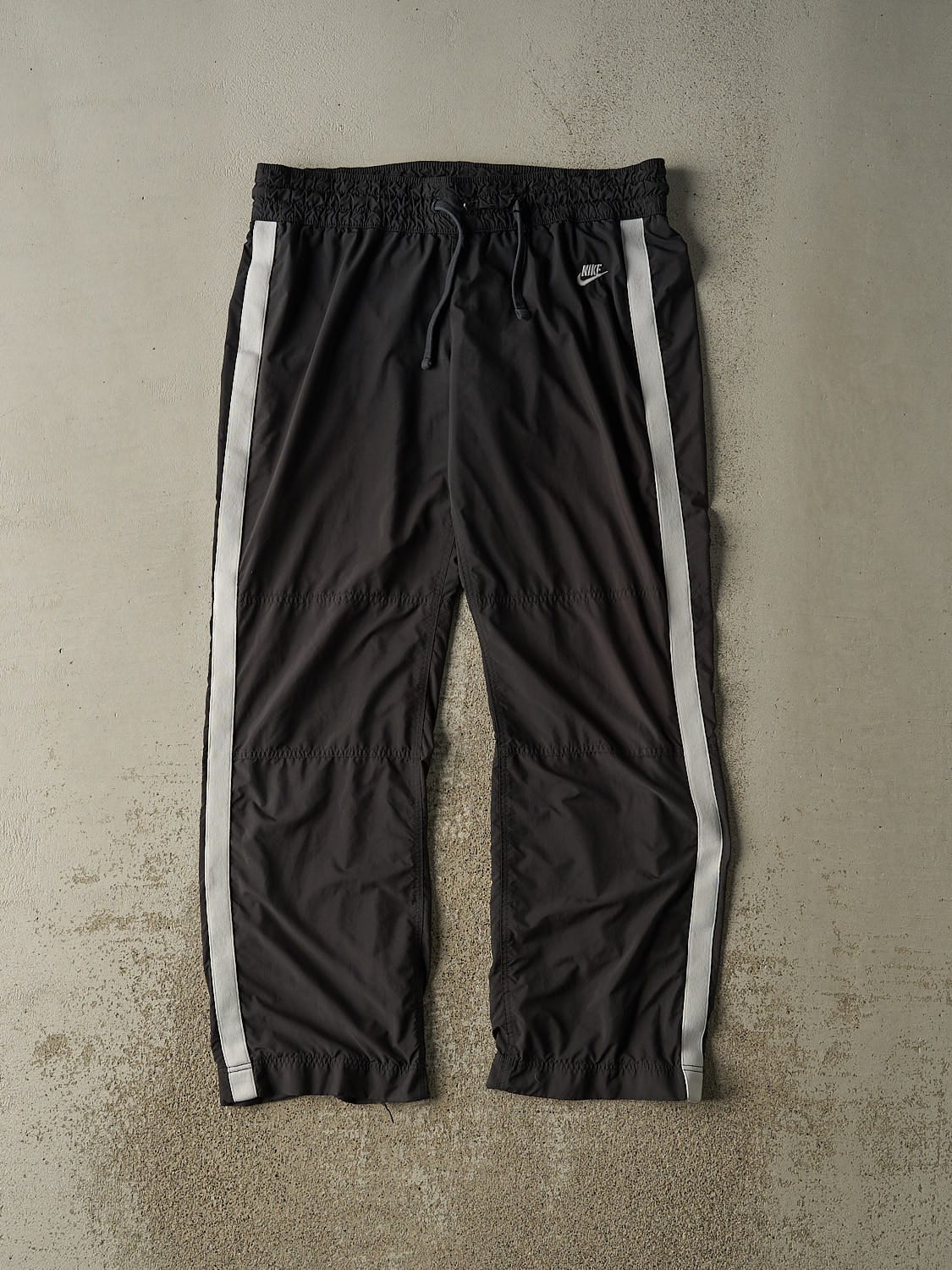 Vintage Y2K Black Nike Track Pants (36x31)