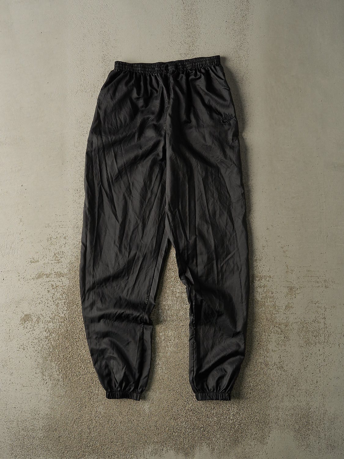 Vintage 90s Black Nike Embroidered Track Pants (28x32.5)