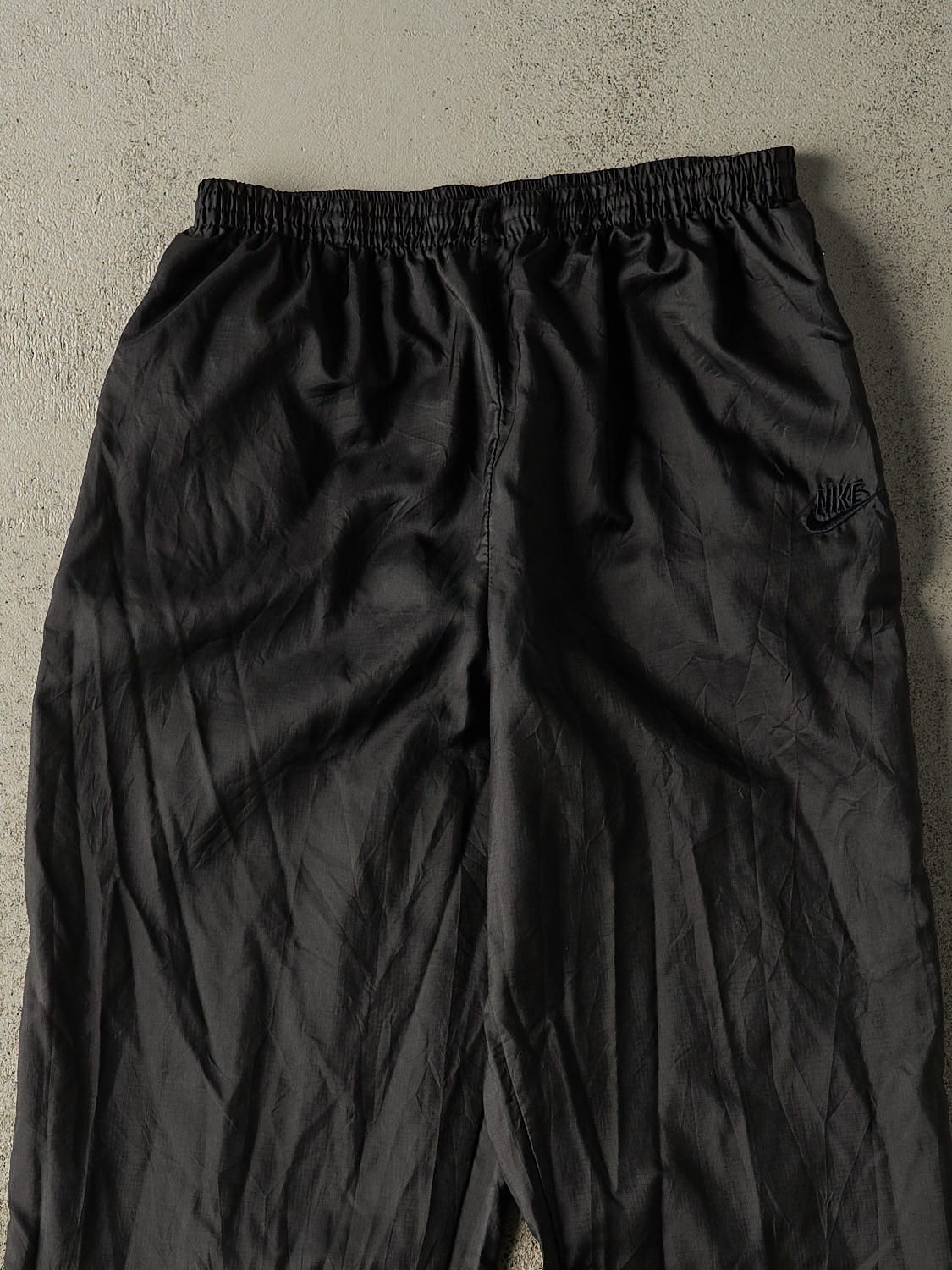 Vintage 90s Black Nike Embroidered Track Pants (28x32.5)