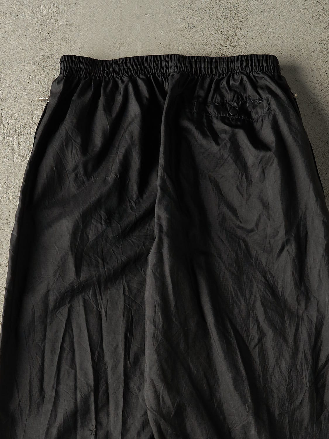 Vintage 90s Black Nike Embroidered Track Pants (28x32.5)