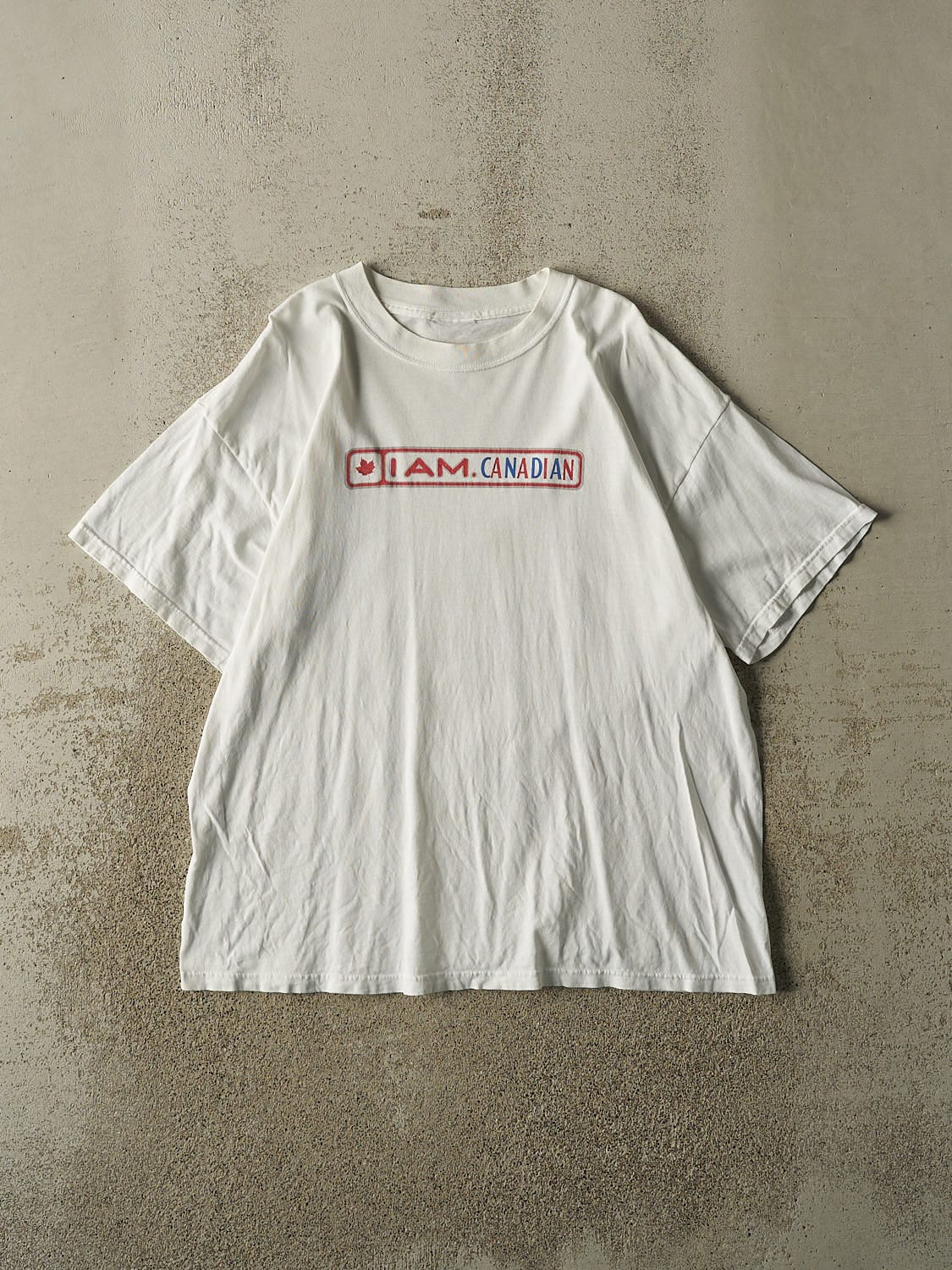 Vintage 90s White Molson Canadian "I Am Canadian" Tee (L)