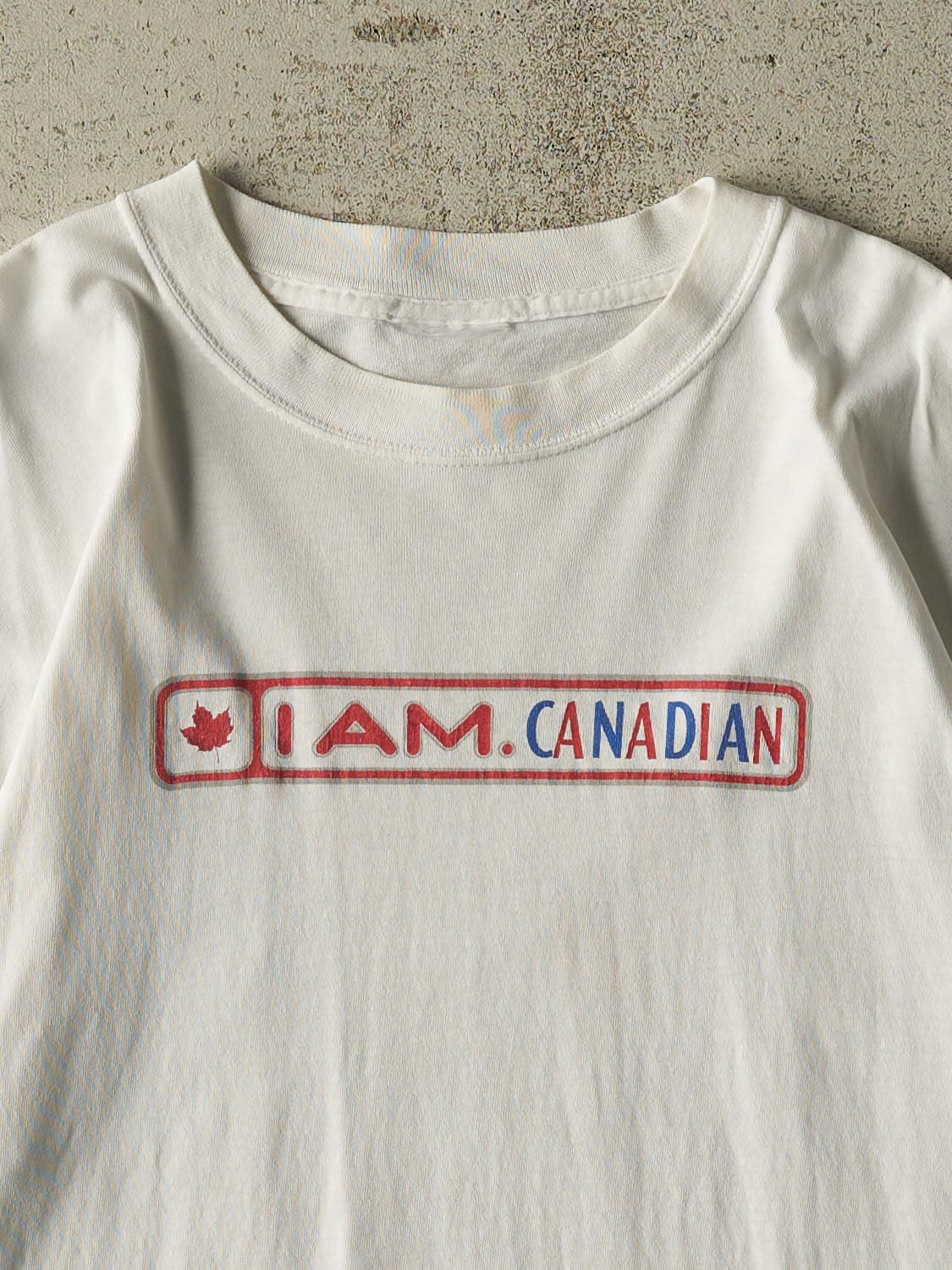 Vintage 90s White Molson Canadian "I Am Canadian" Tee (L)