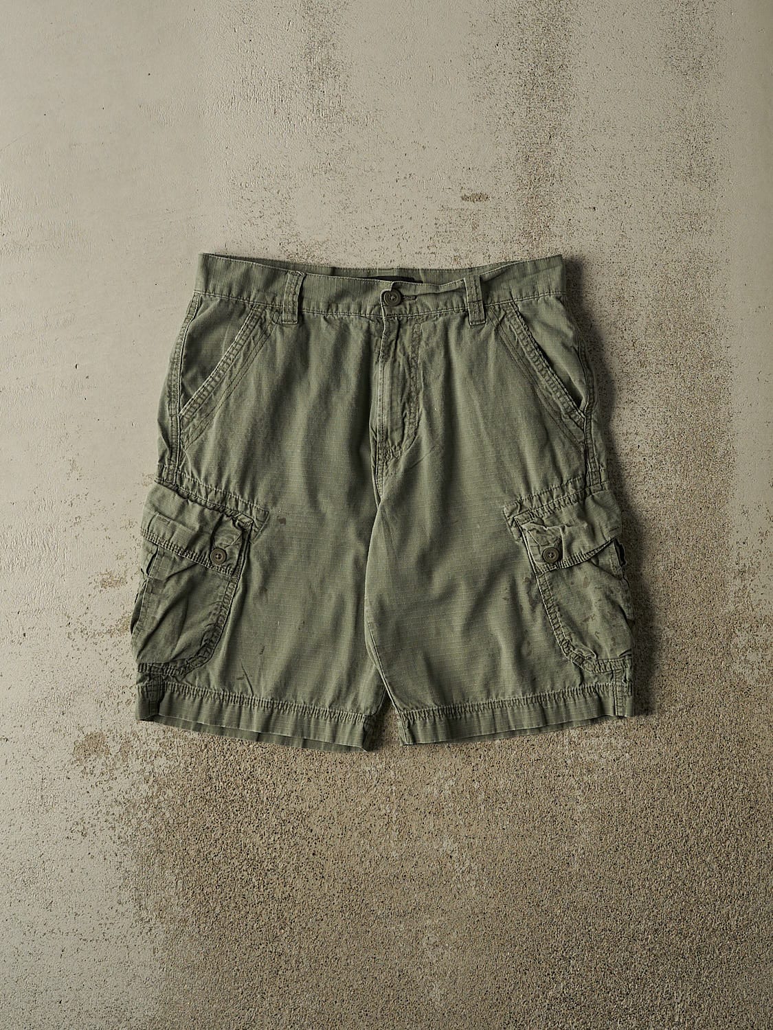 Vintage Y2K Green Calvin Klein Cargo Shorts (32x10.5)